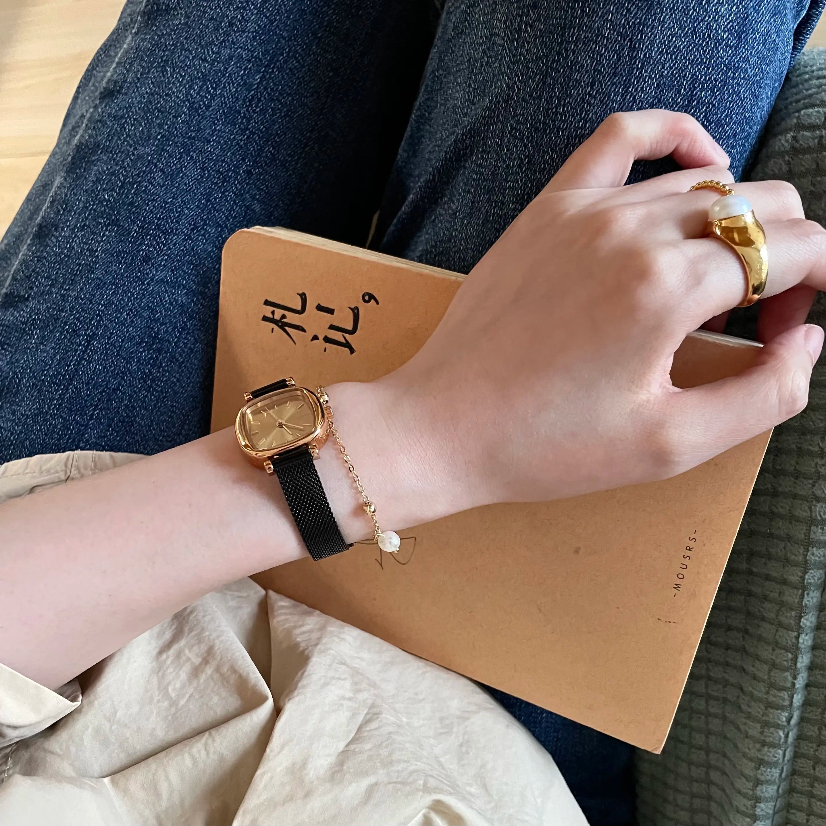 14K Gold Single Freshwater Pearl Bracelet