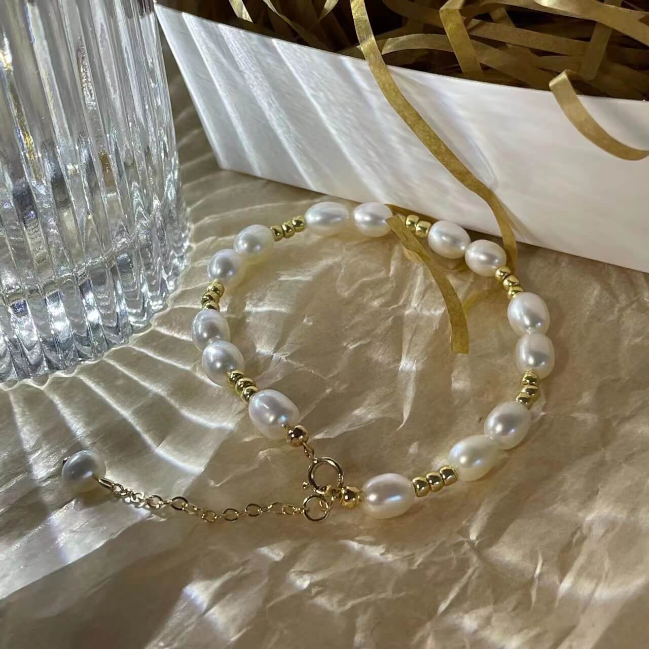 14K Gold Freshwater Pearl and Gold Bead Bracelet