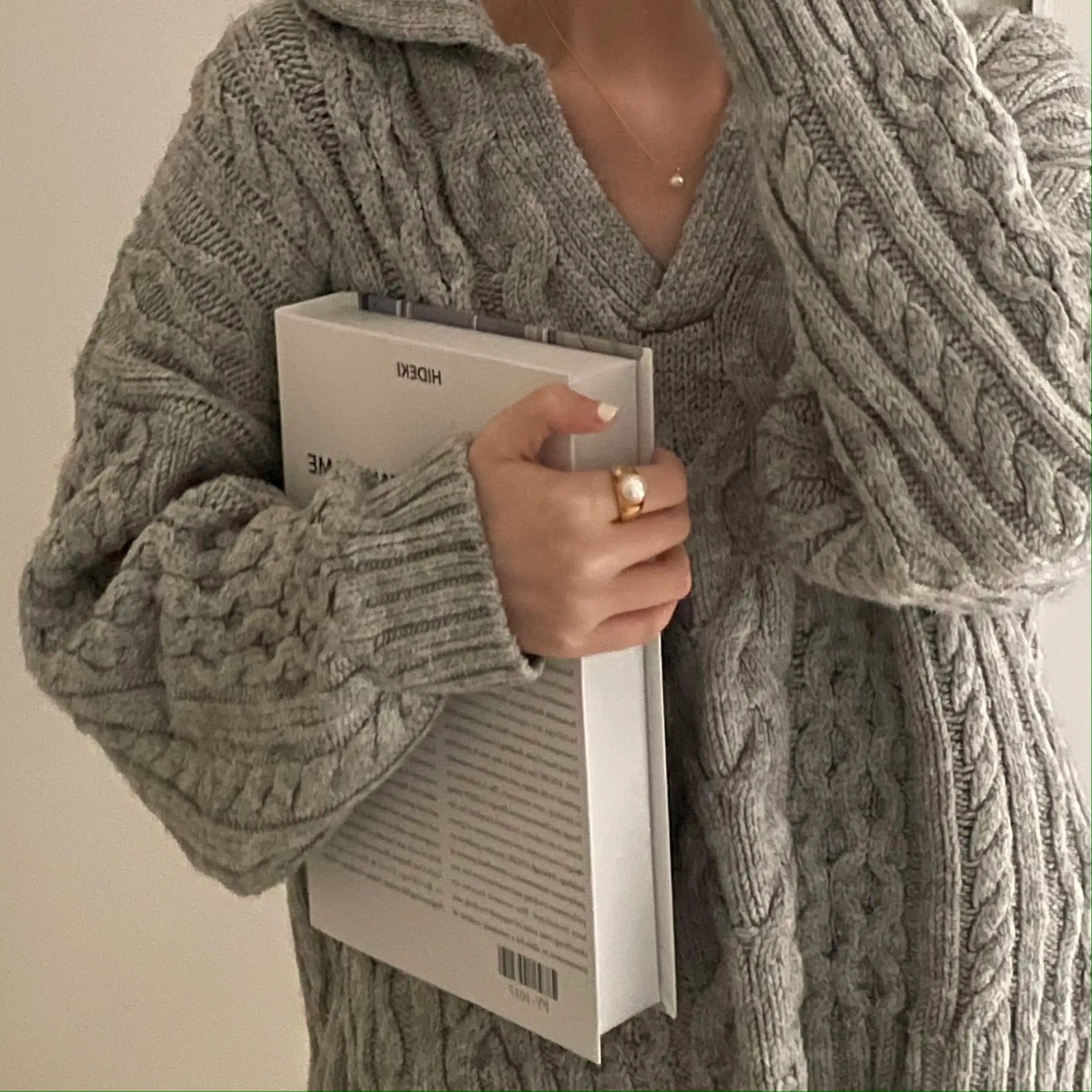 14K Gold Delicate Pearl Pendant Necklace