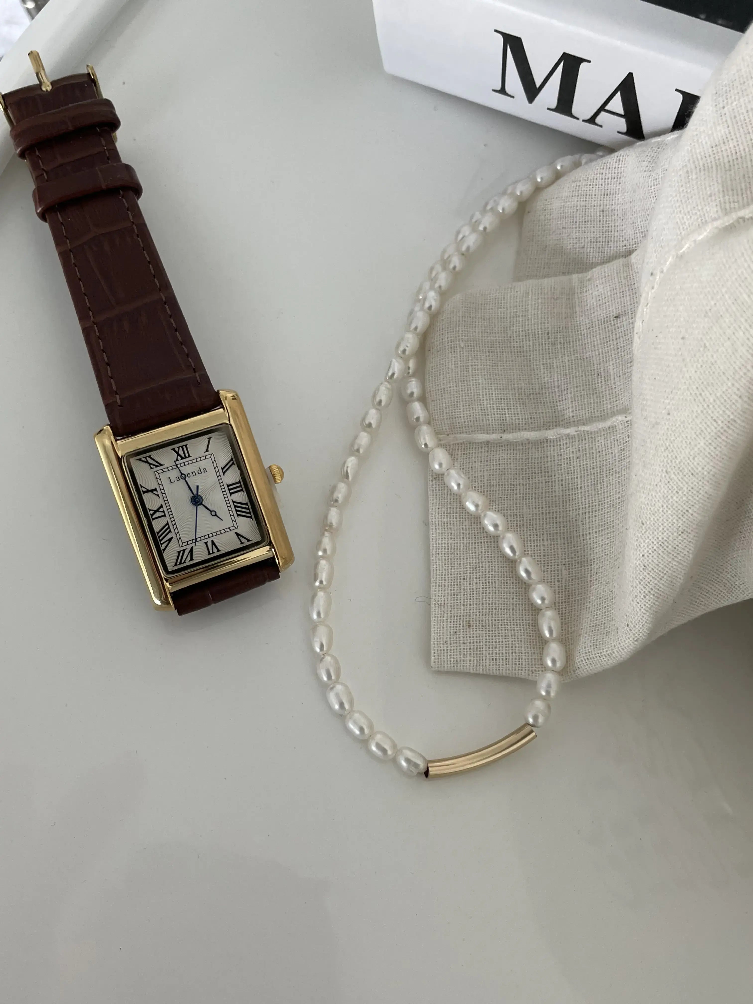 14K Gold Smile-Curve Pearl Necklace