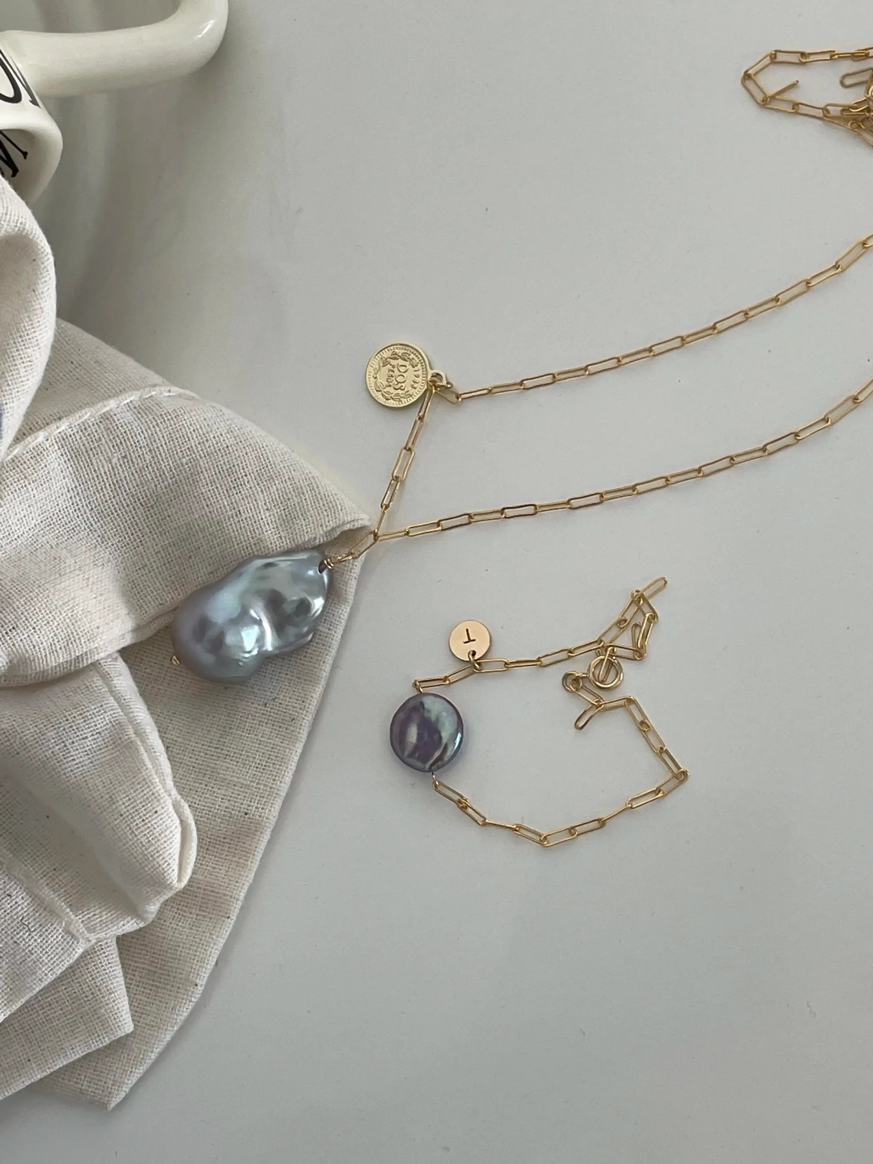 14K Gold Grey Baroque Pearl Pendant Necklace