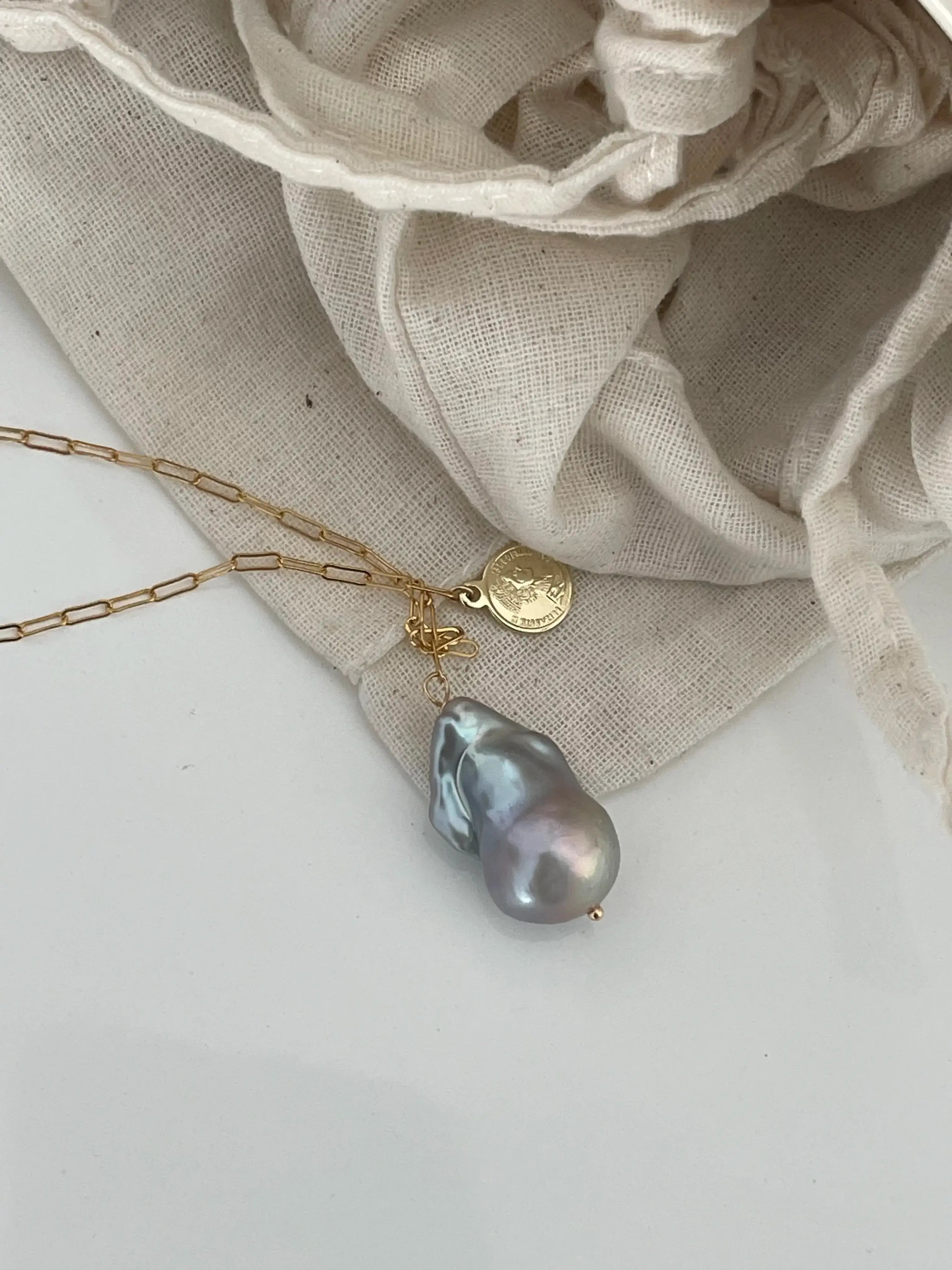 14K Gold Grey Baroque Pearl Pendant Necklace