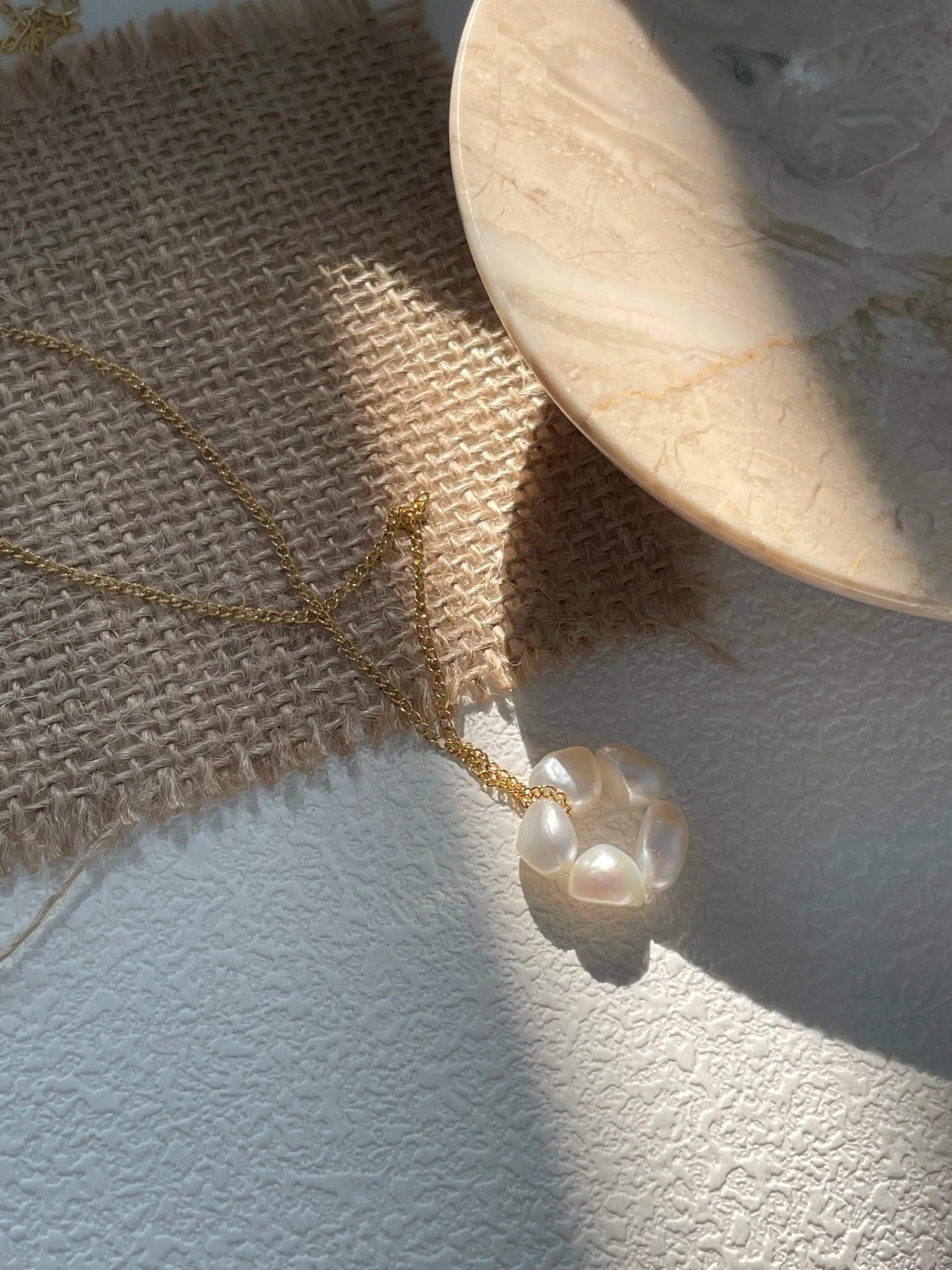 14K Gold Freshwater Pearl Flower Pendant Necklace