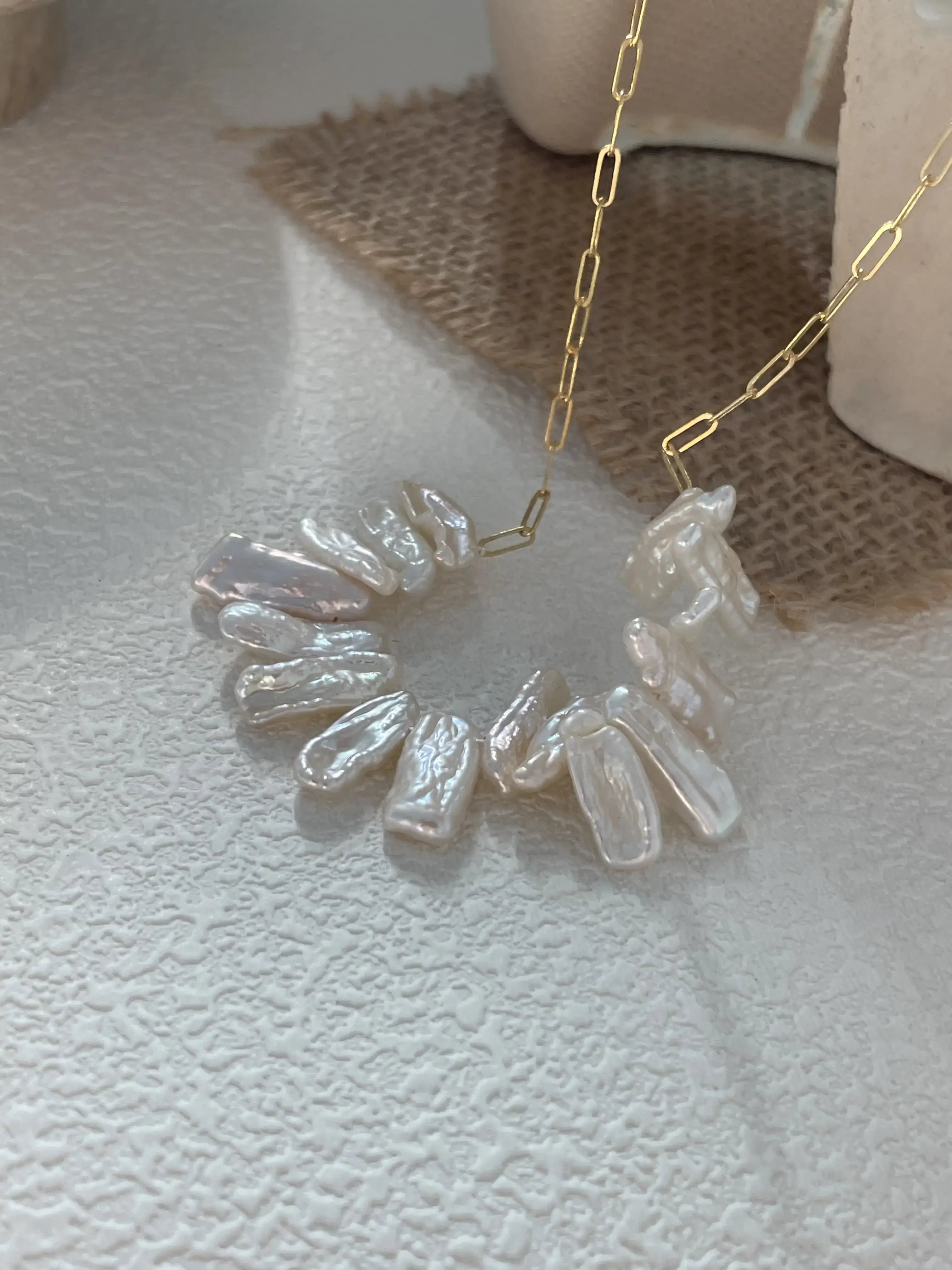 14K Gold Chain with Irregular Baroque Pearl Necklace23-418