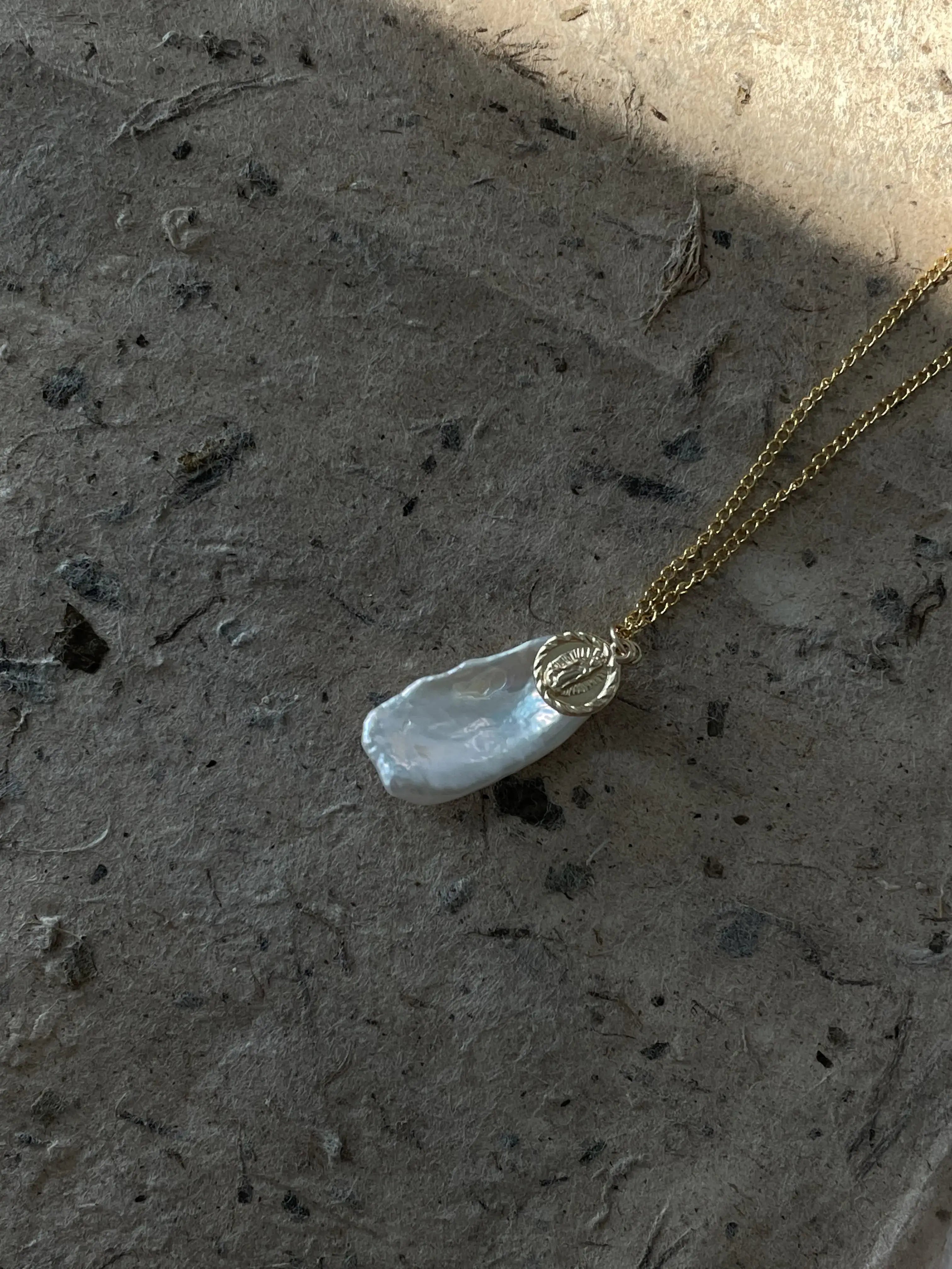 14K Gold Single Petal Pearl Pendant Necklace