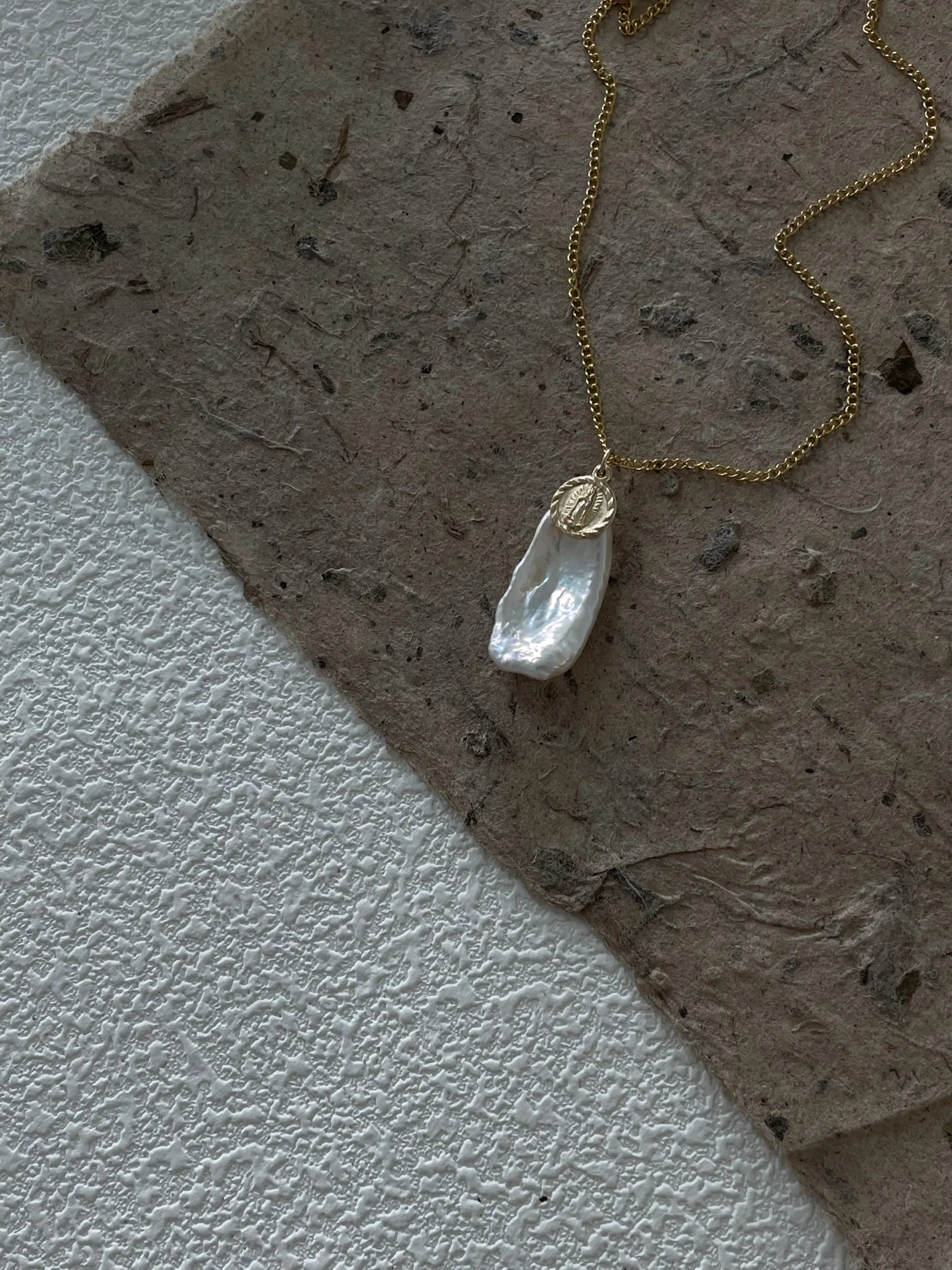 14K Gold Single Petal Pearl Pendant Necklace