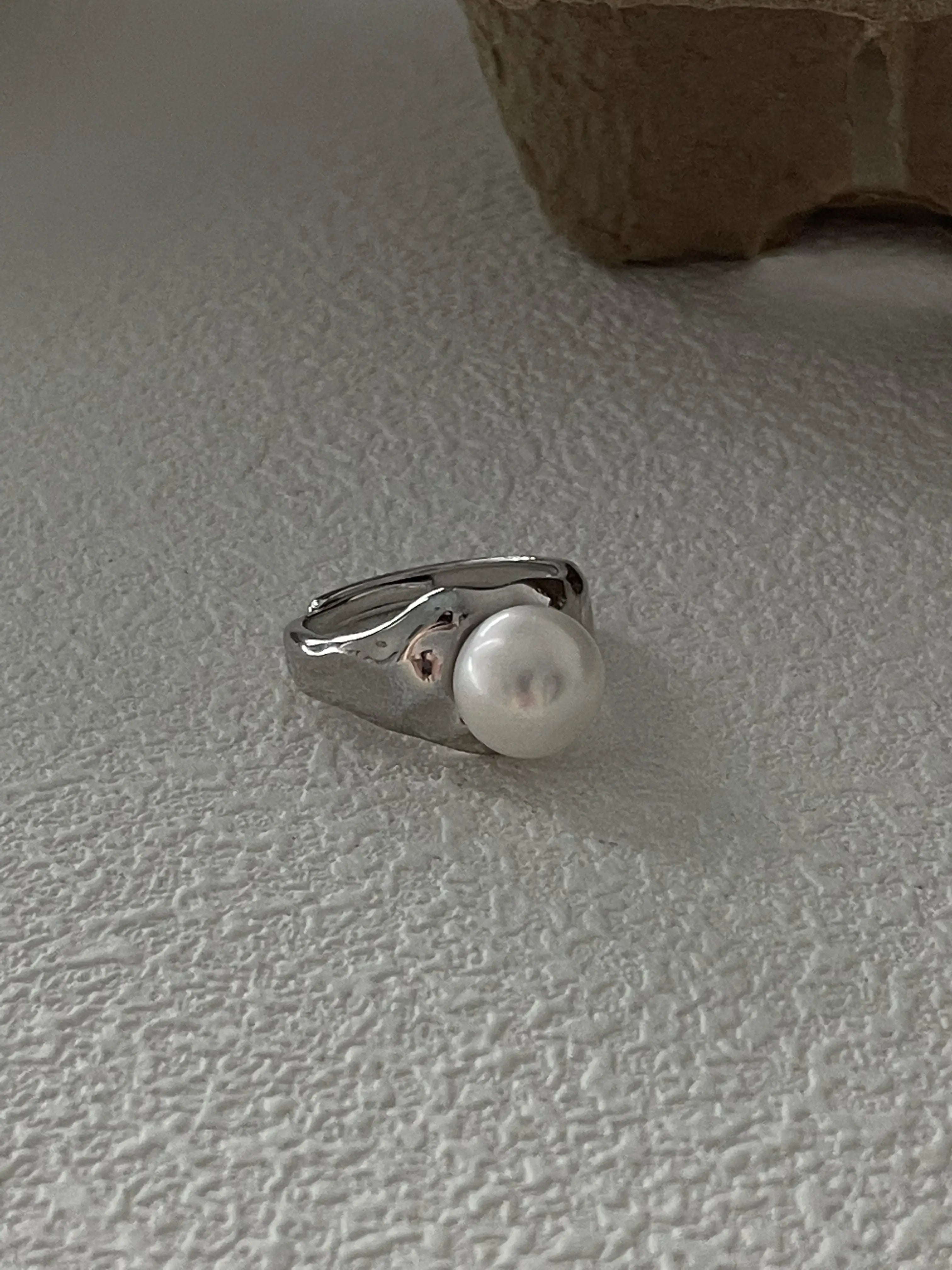 Ripple Sterling Silver Freshwater Pearl Ring
