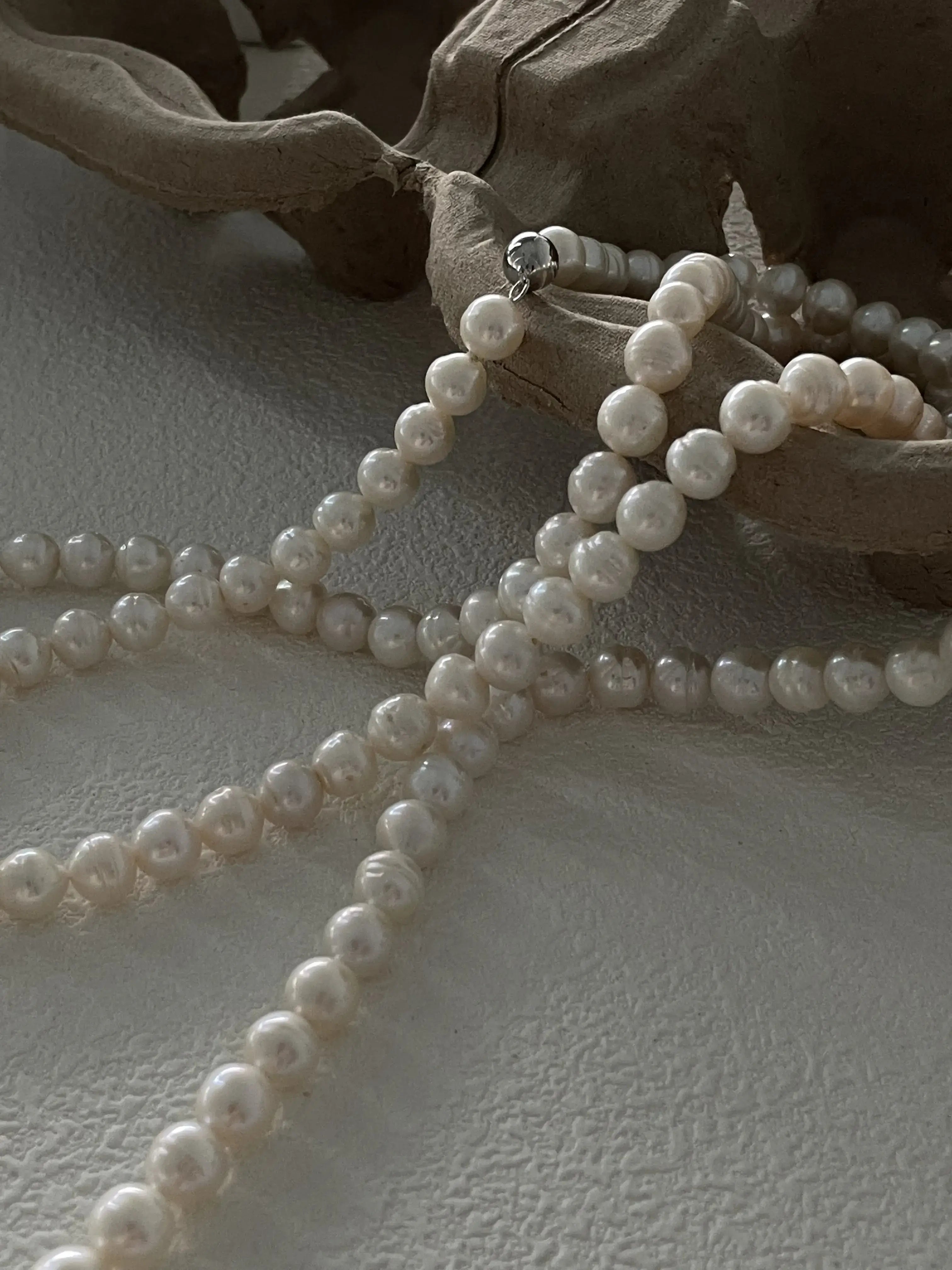 Wrap-Around Circled Pearl Necklace