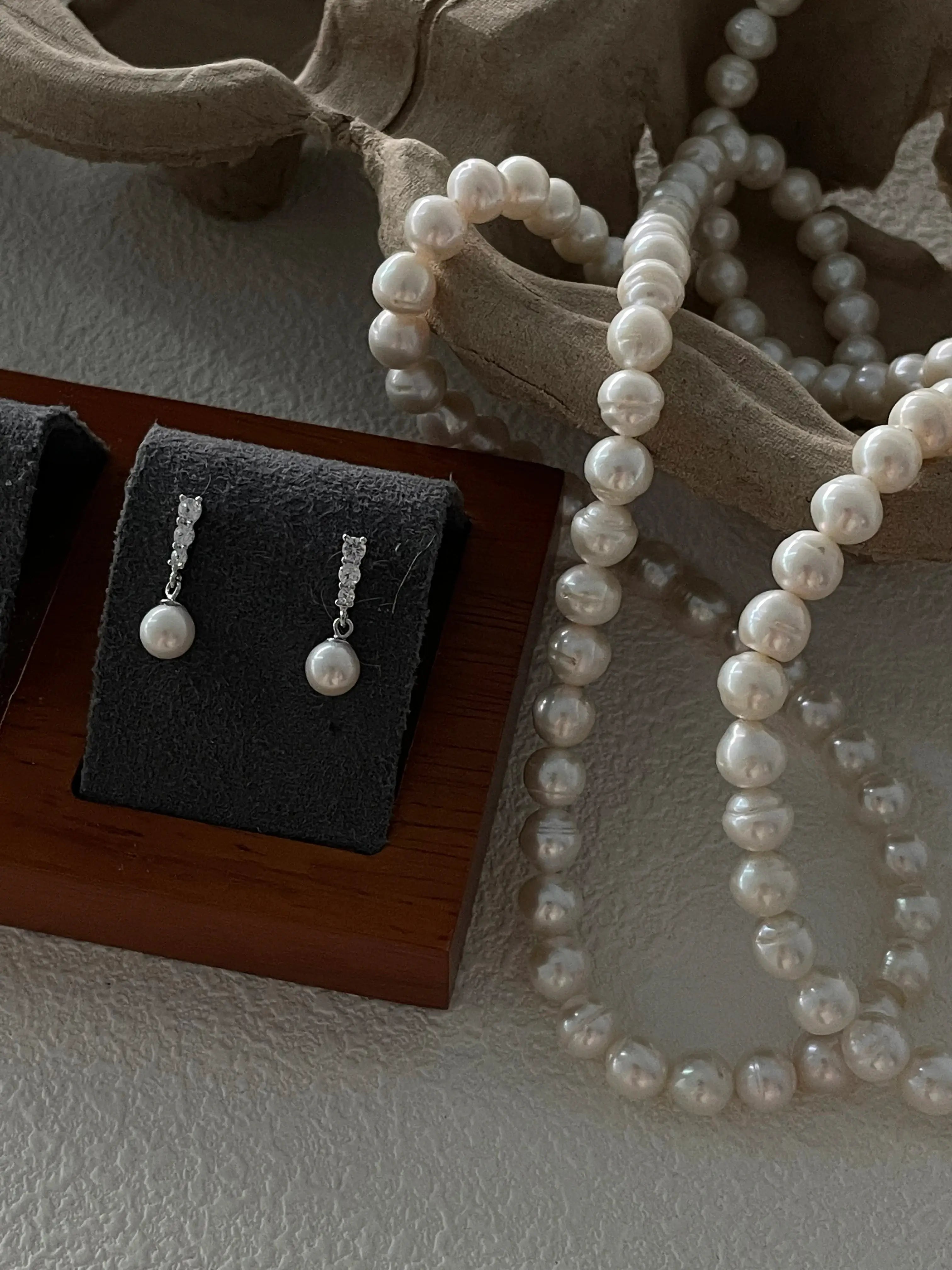 Noble Charm Studs – Pearl and Zircon Earrings