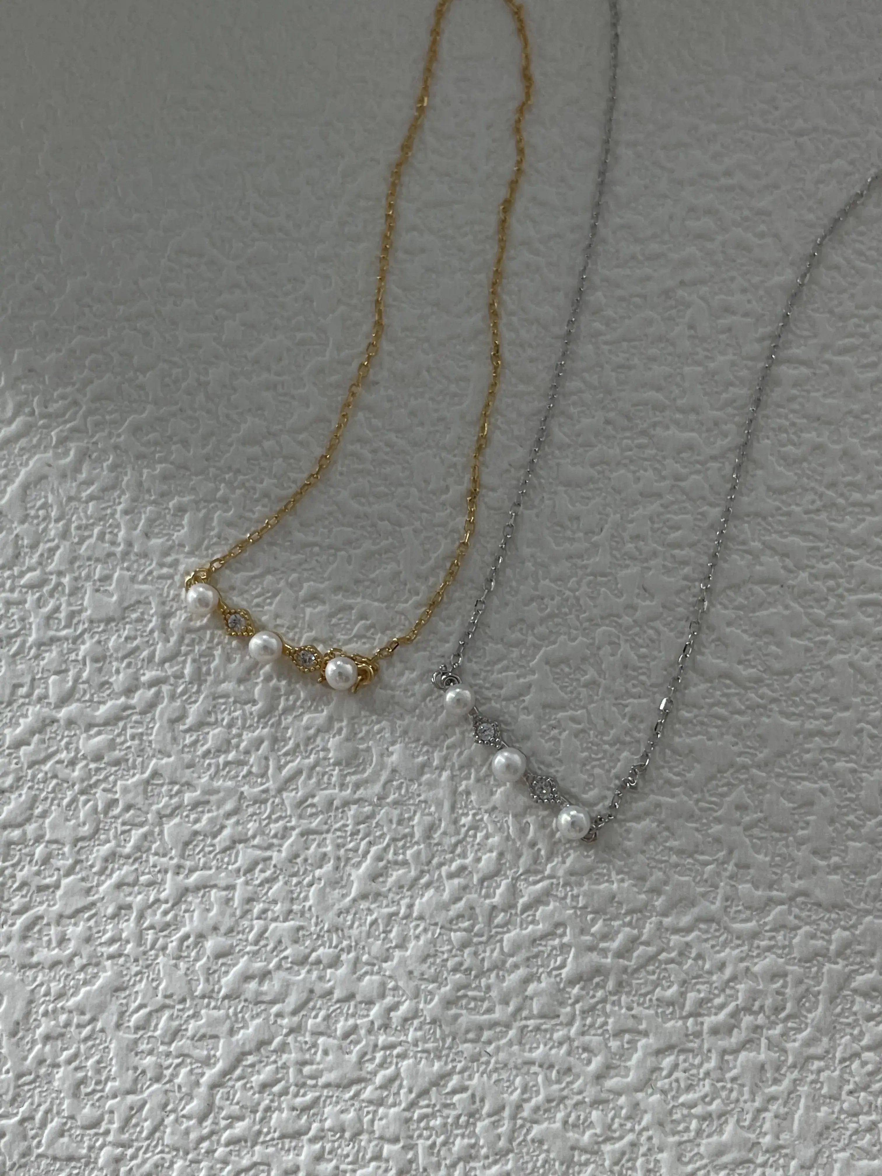 18K Gold Mini Pearl Necklace