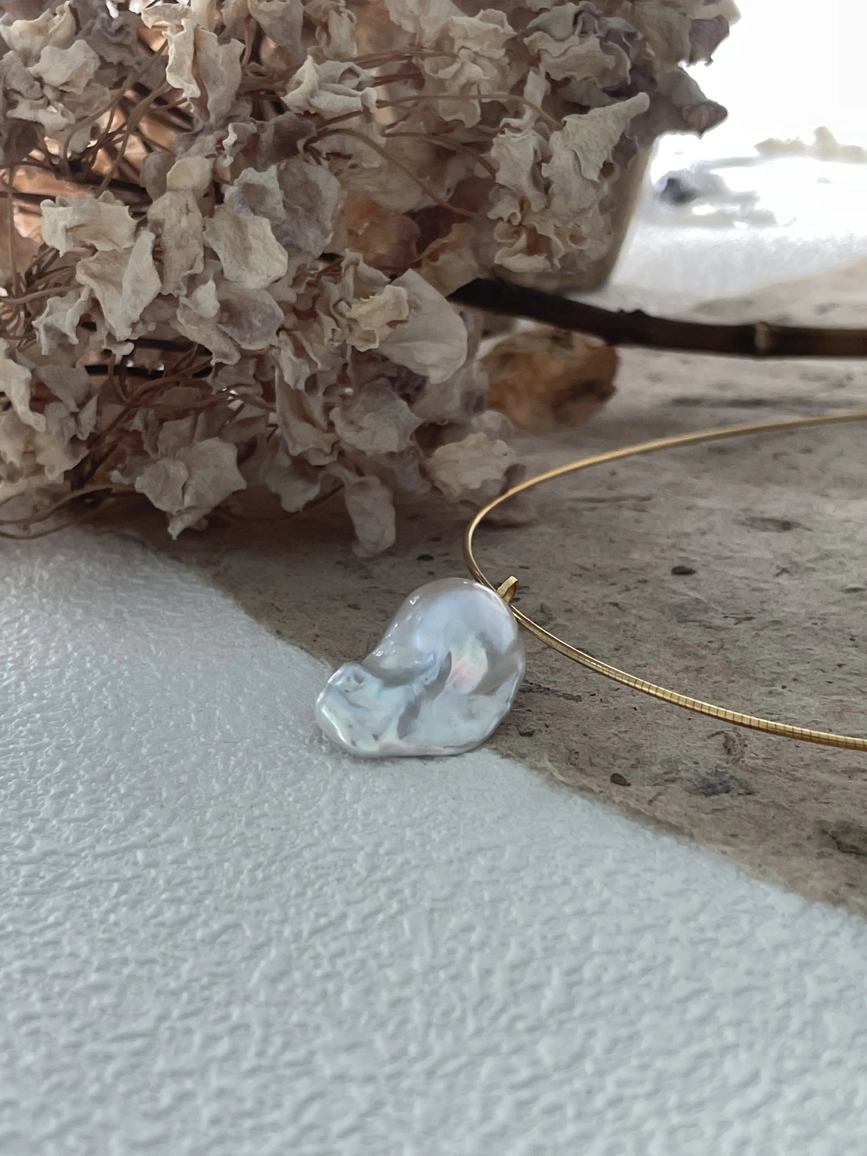 18K Gold Baroque Pendant Choker