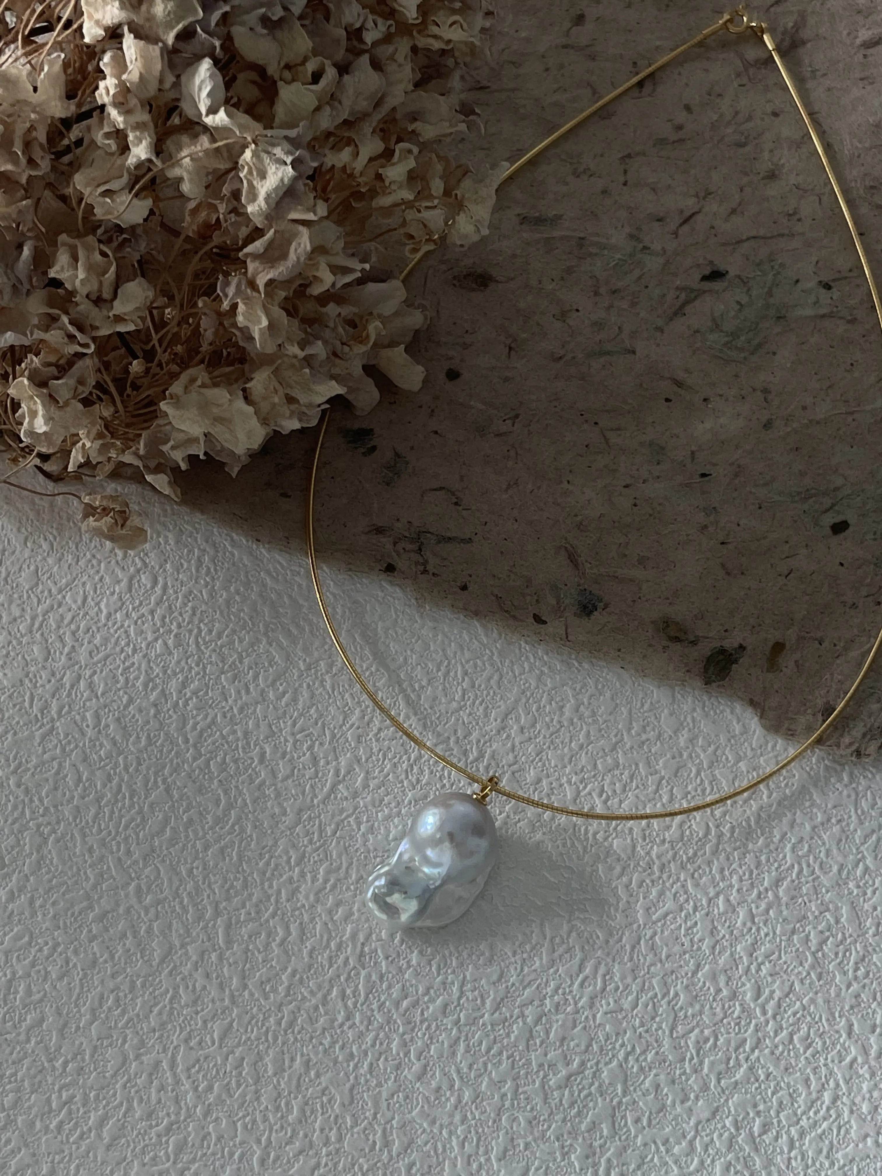 18K Gold Baroque Pendant Choker