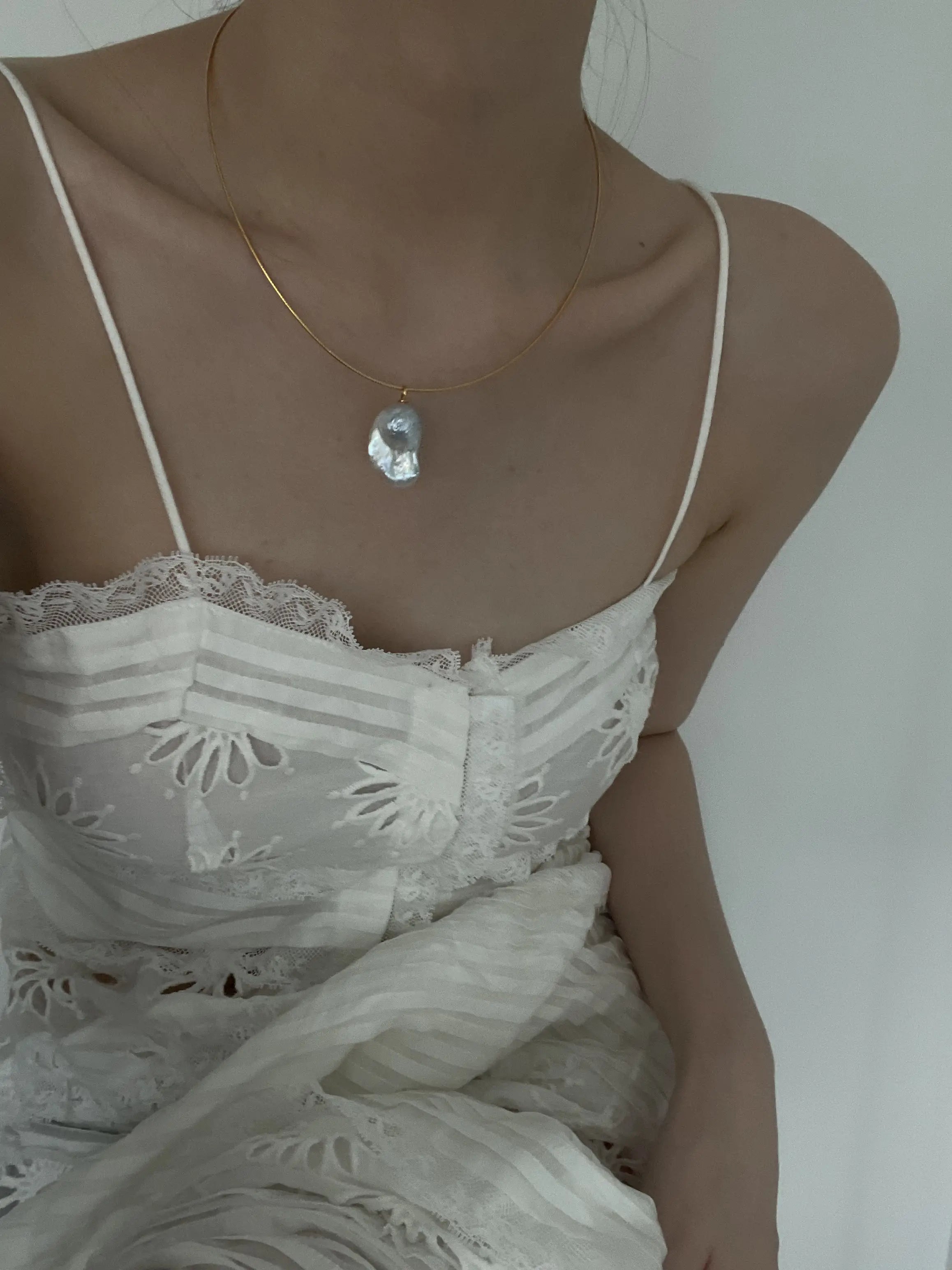 18K Gold Baroque Pendant Choker