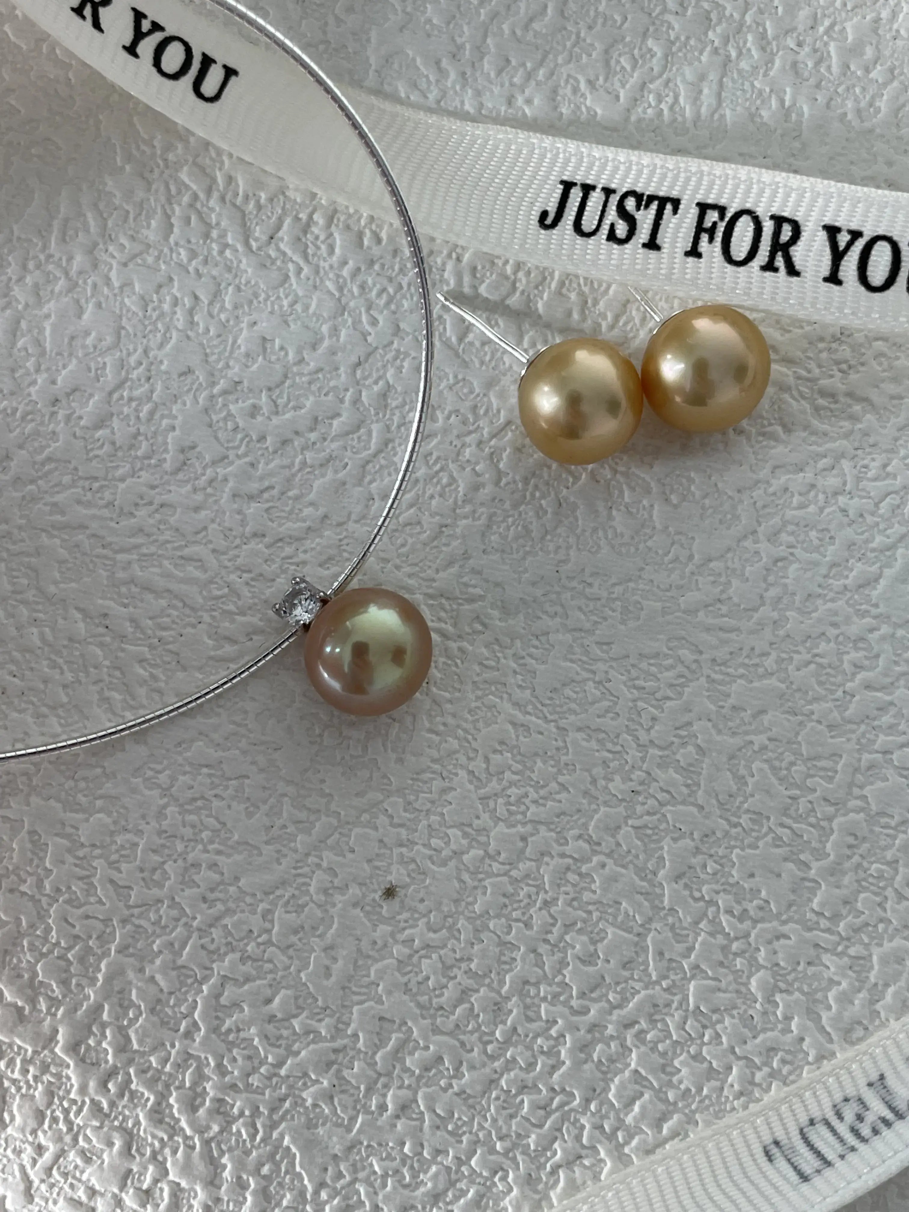 Single Edison Pearl Pendant Necklace