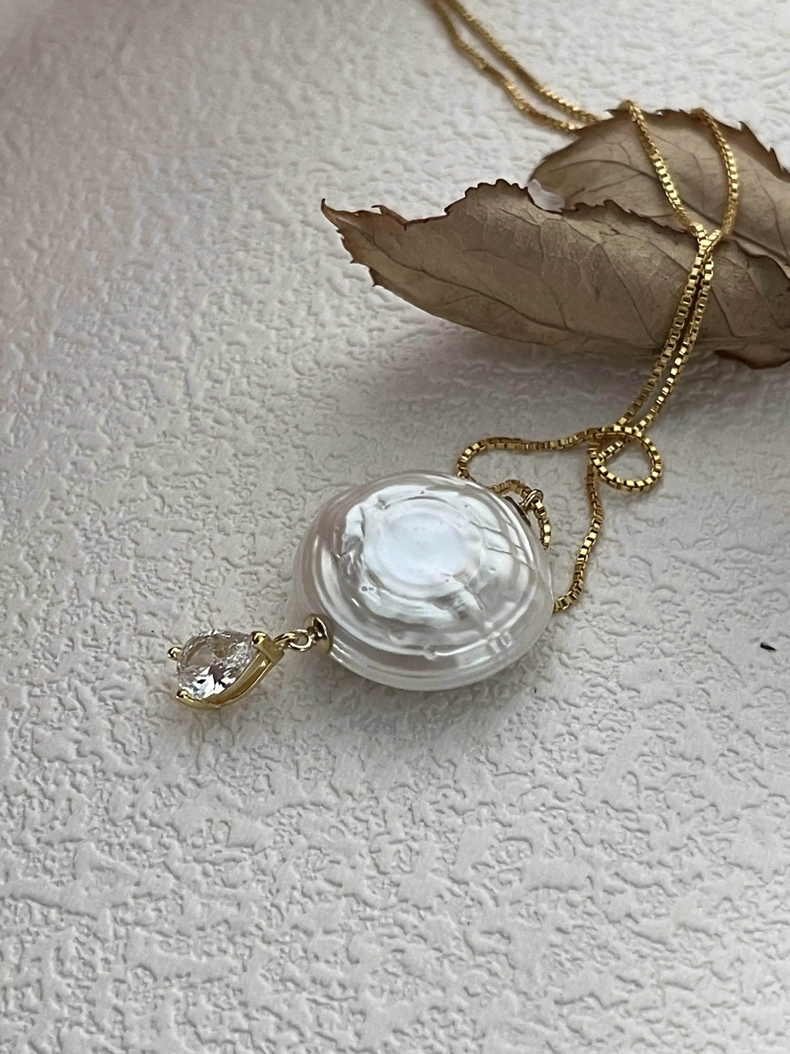 Flat Baroque Pearl Pendant Necklace