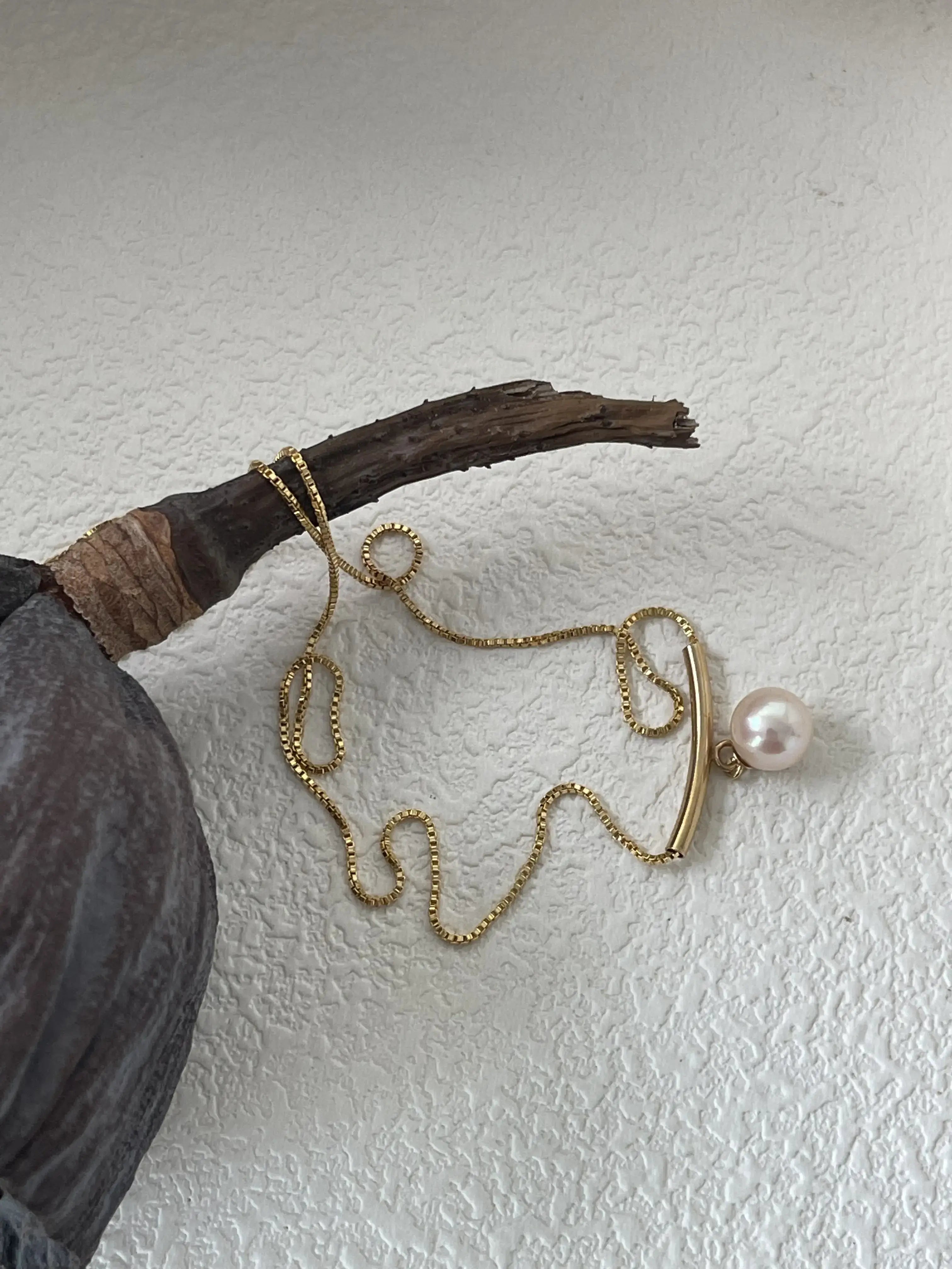 14K Gold Teardrop Freshwater Pearl Pendant Necklace