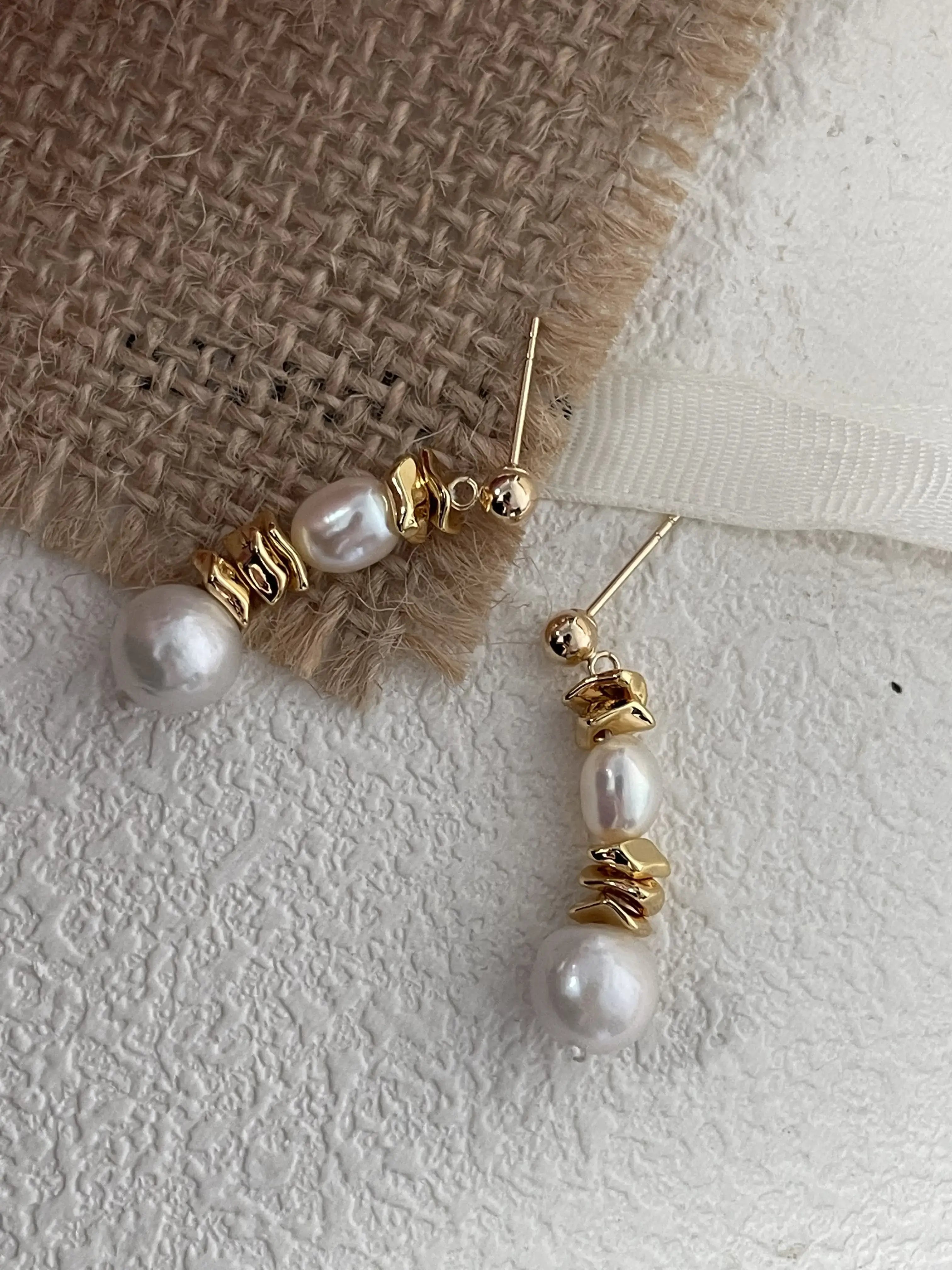 Fusion Grace Earrings – 14K Gold Baroque Pearls