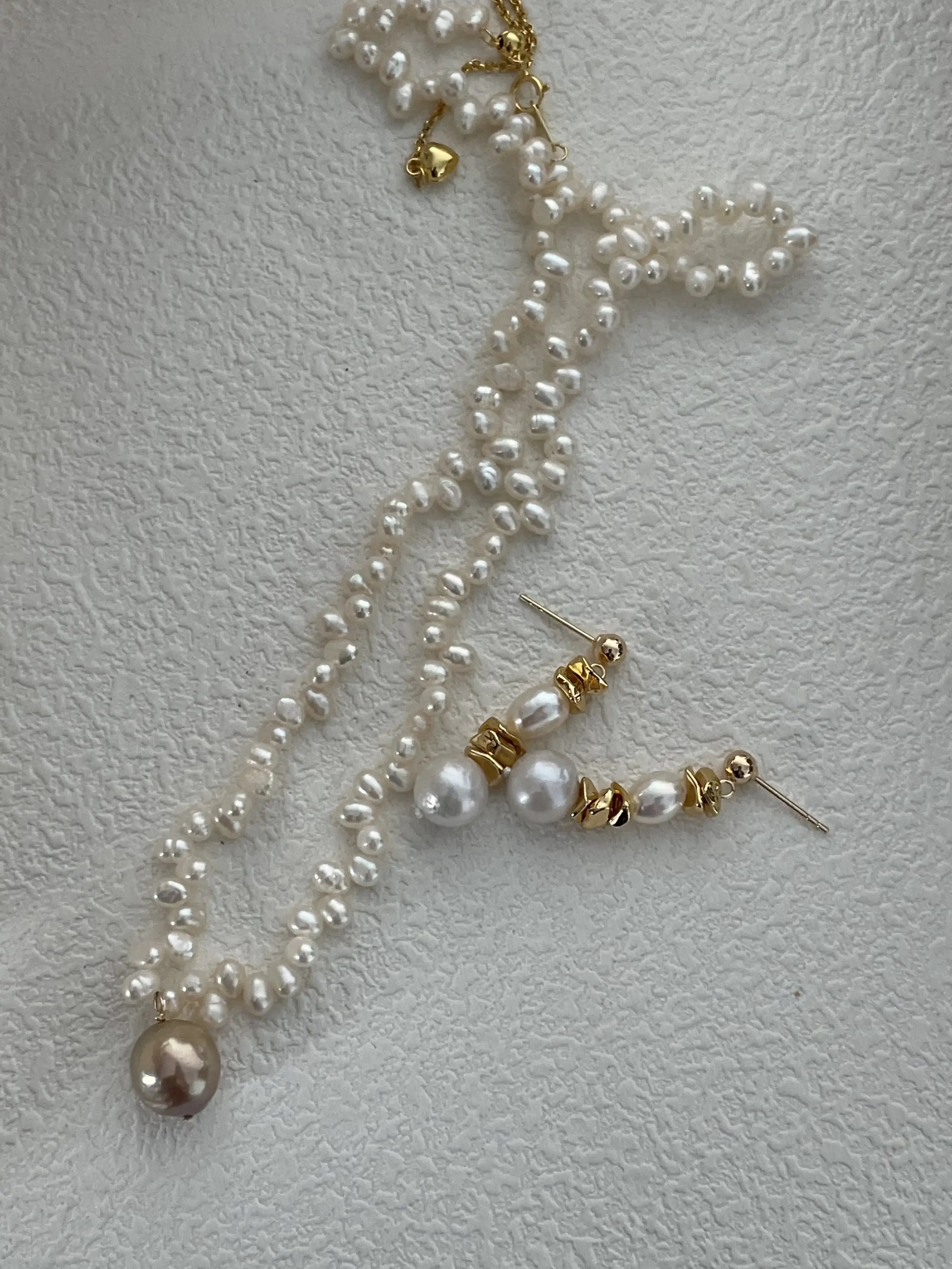 Fusion Grace Earrings – 14K Gold Baroque Pearls