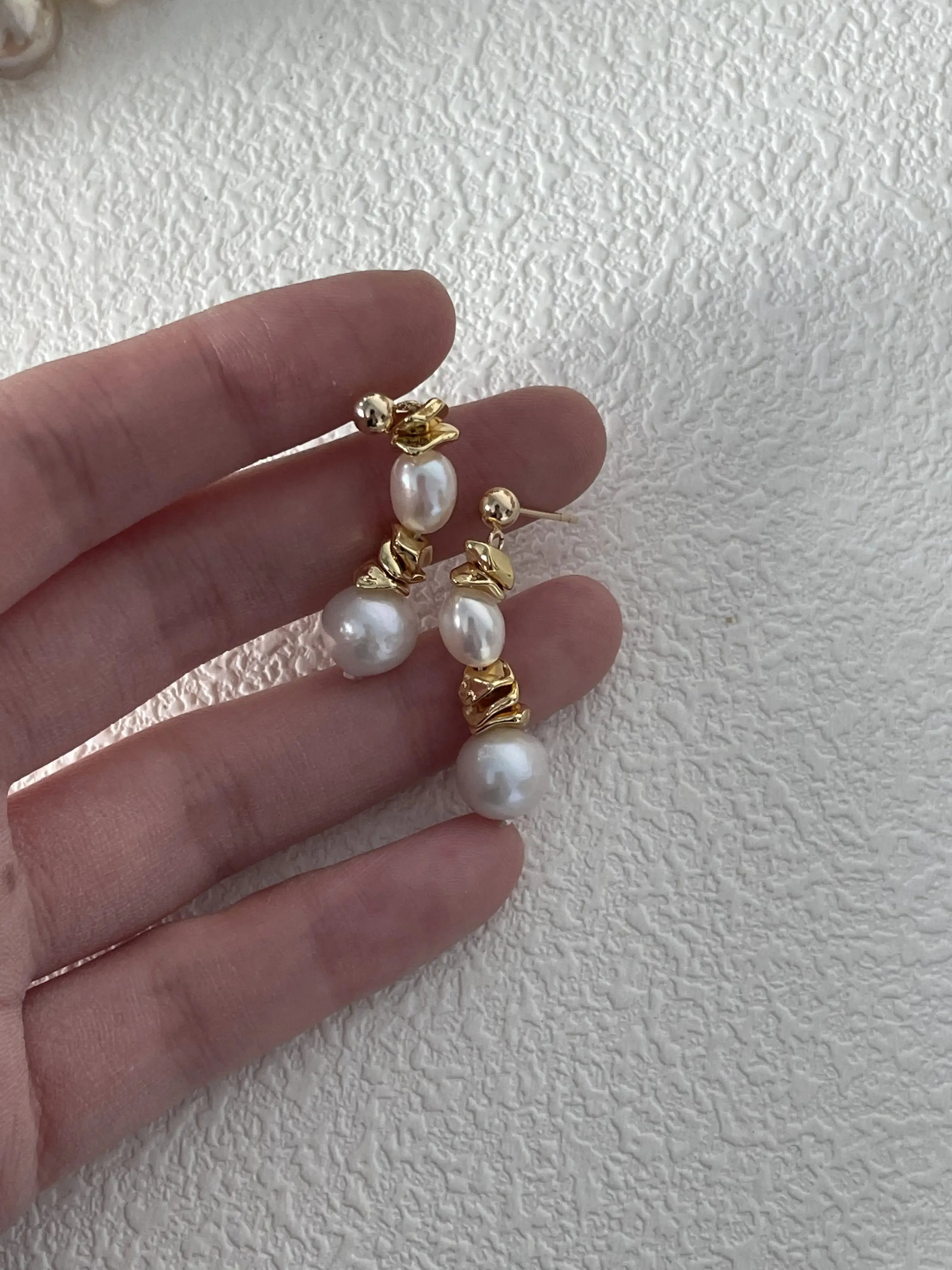 Fusion Grace Earrings – 14K Gold Baroque Pearls