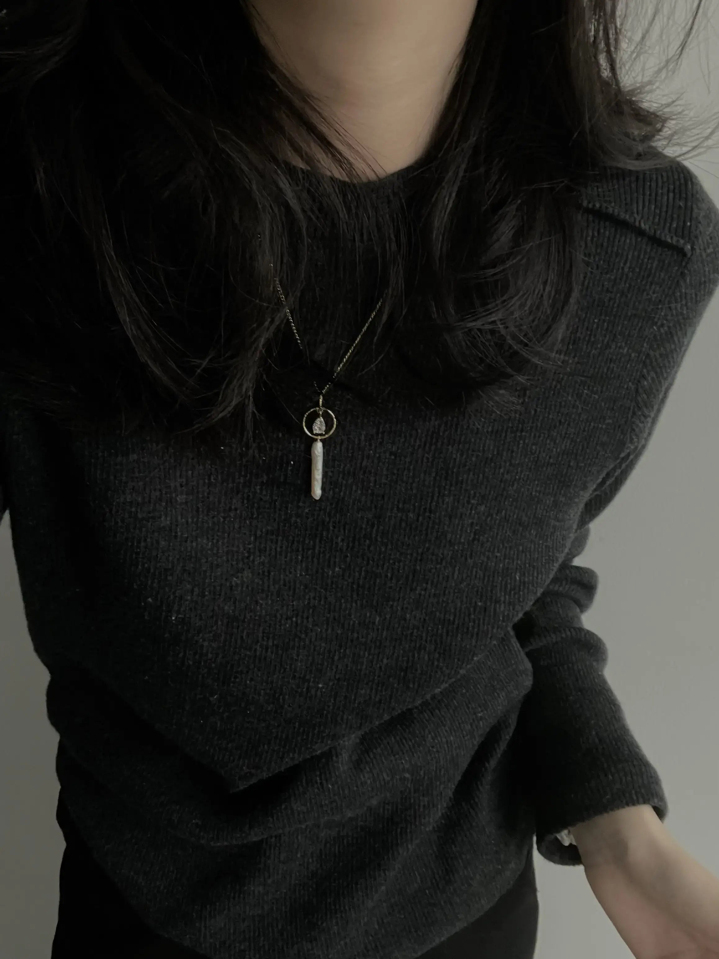 14K Gold Elongated Baroque Pearl Pendant Necklace