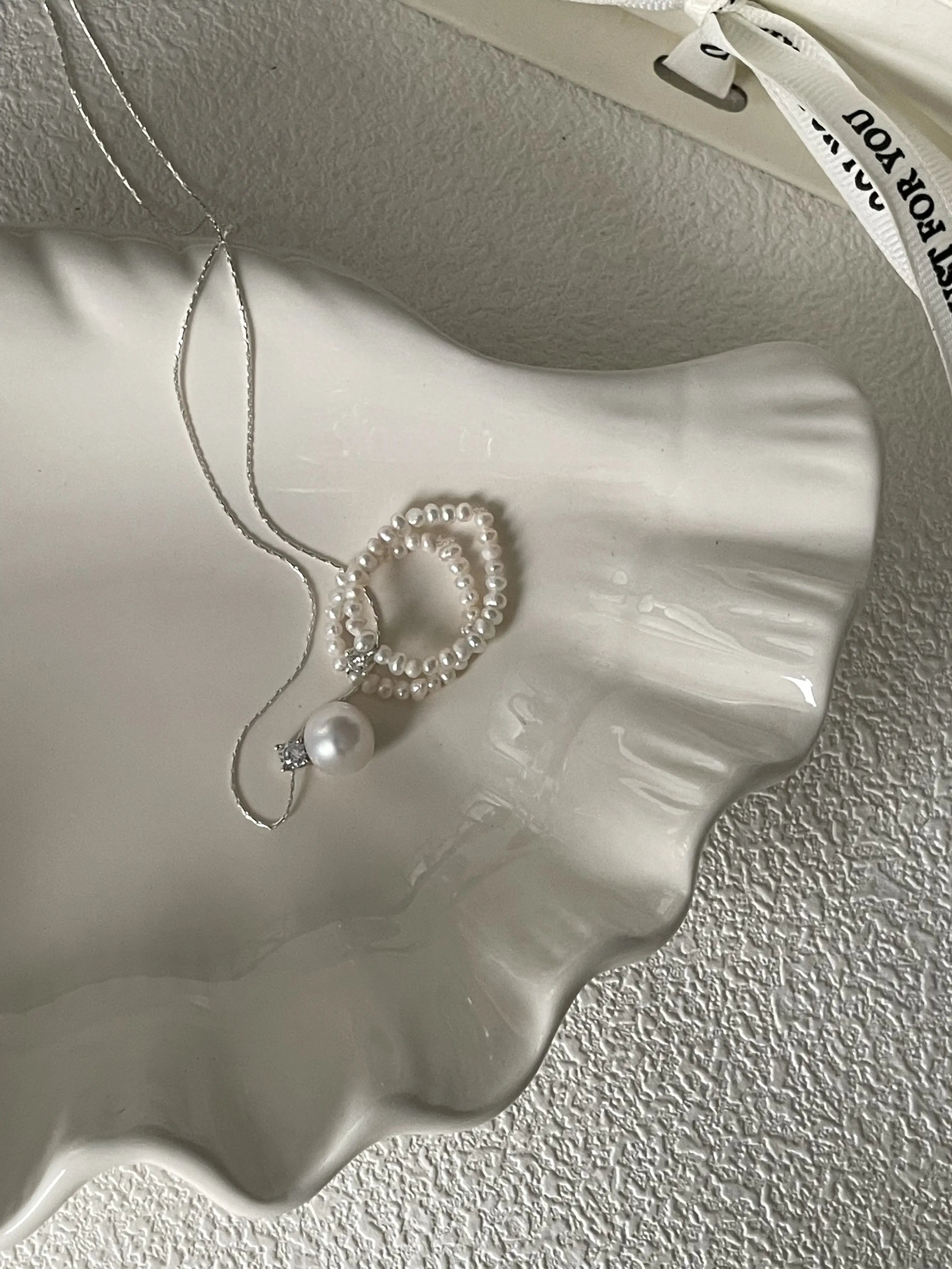 Dual-Loop Stretchable Freshwater Pearl Ring