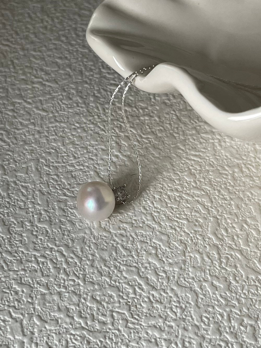 10-11mm Freshwater Pearl Necklace with Zircon Accent