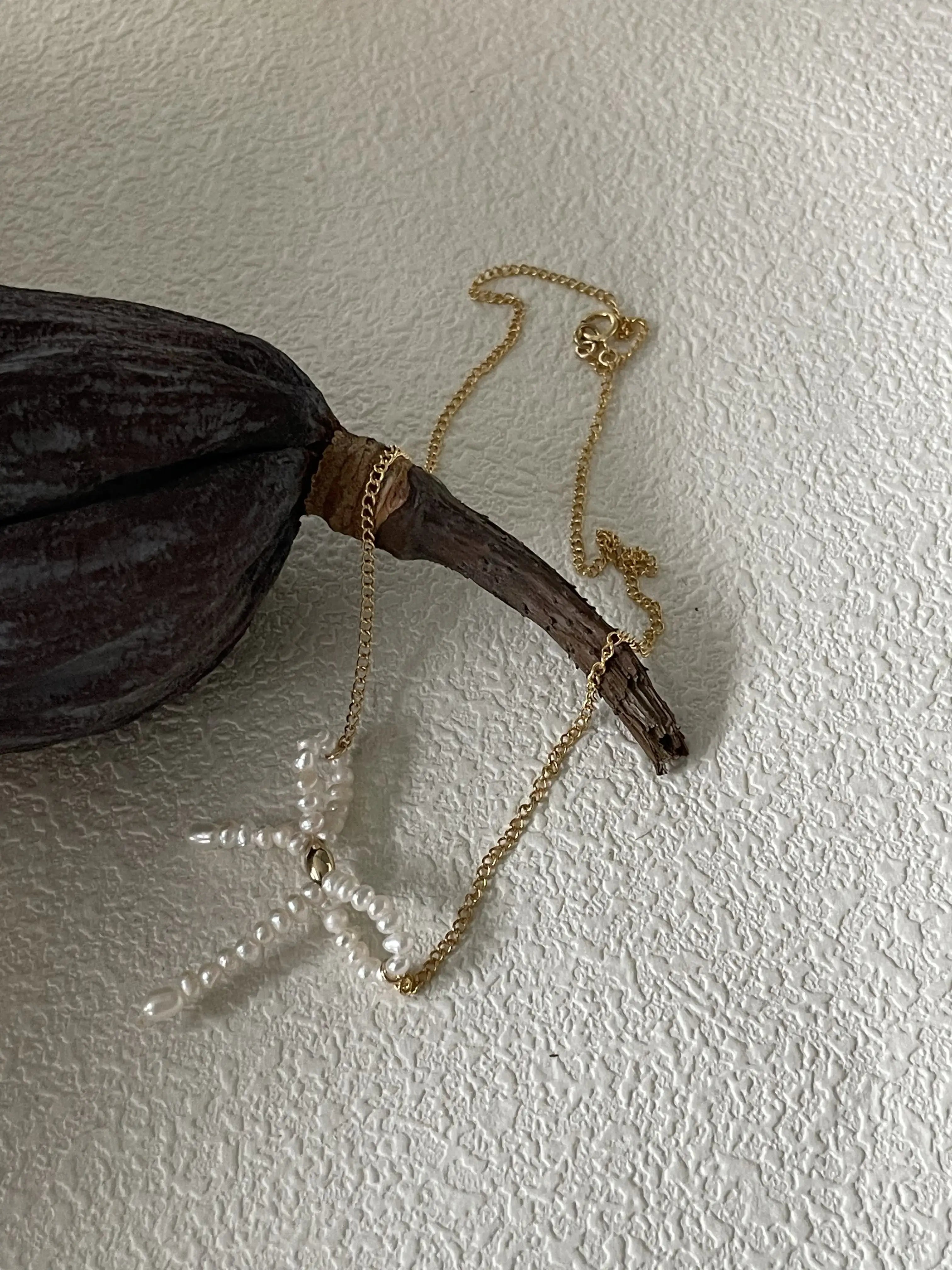 14K Gold Bow Freshwater Pearl Choker