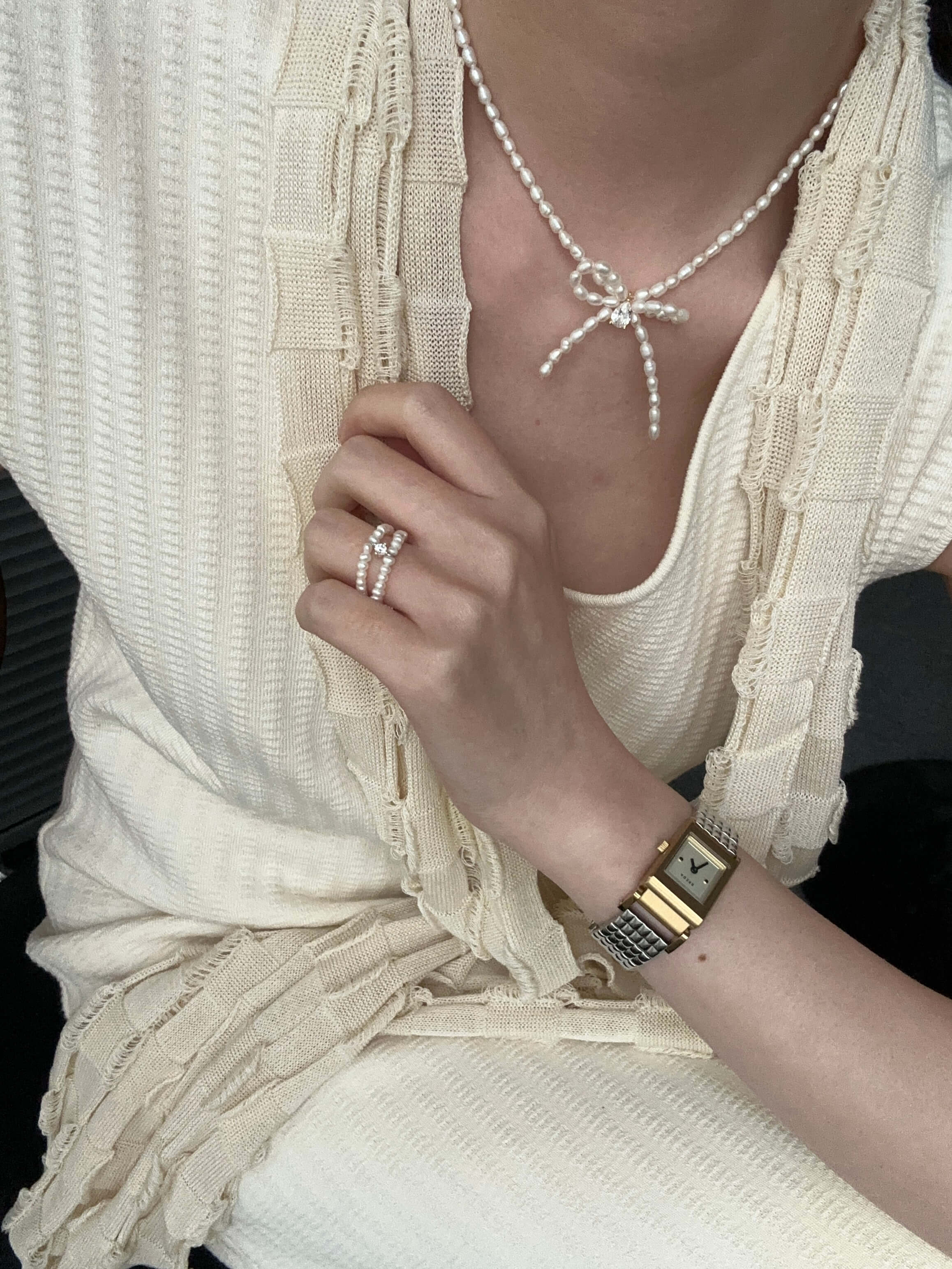 Dual-Loop Stretchable Freshwater Pearl Ring