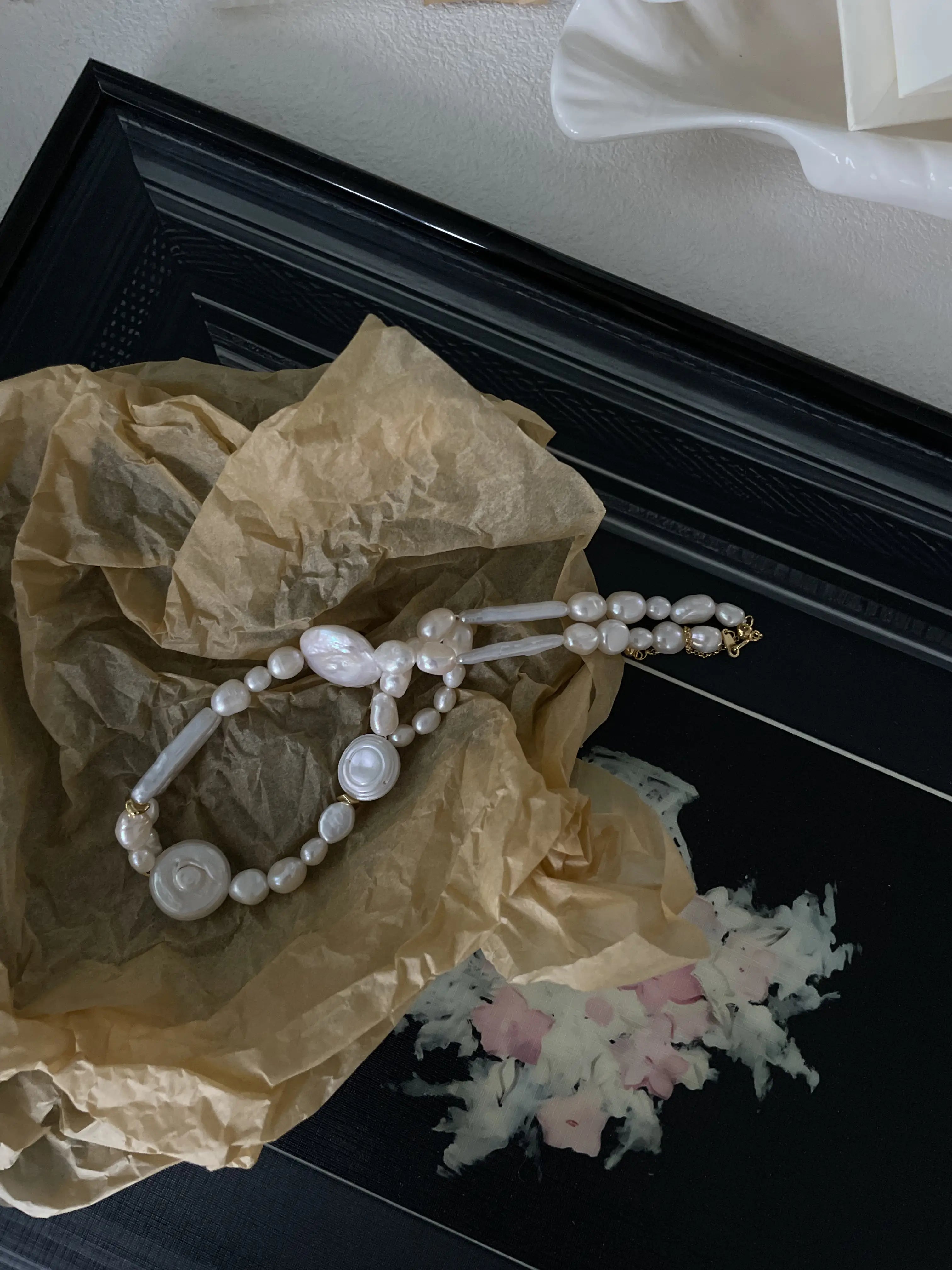 Elegant French Baroque Pearl Choker