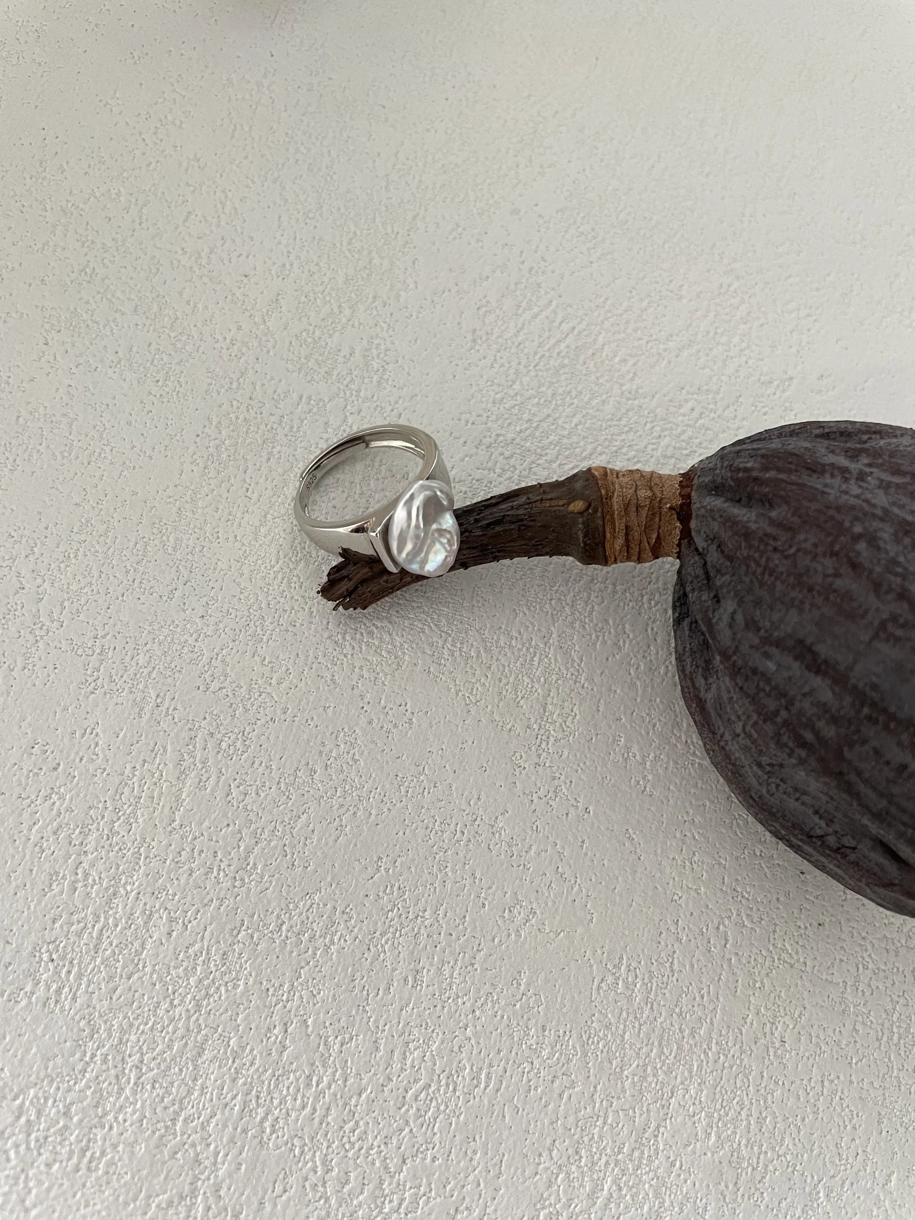 Keshi Pearl Sterling Silver Ring