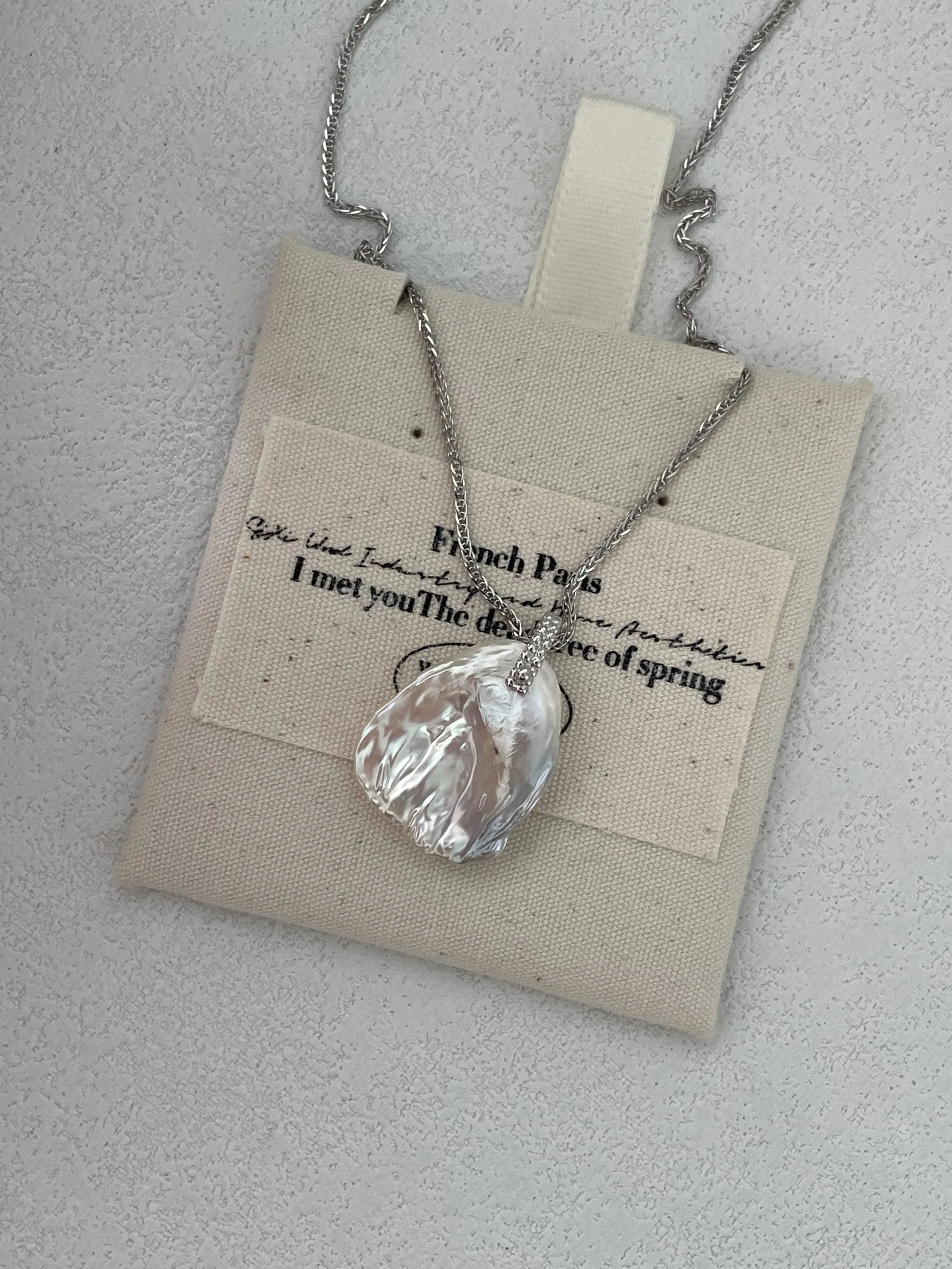 Elegant Petal Baroque Pearl Pendant Necklace