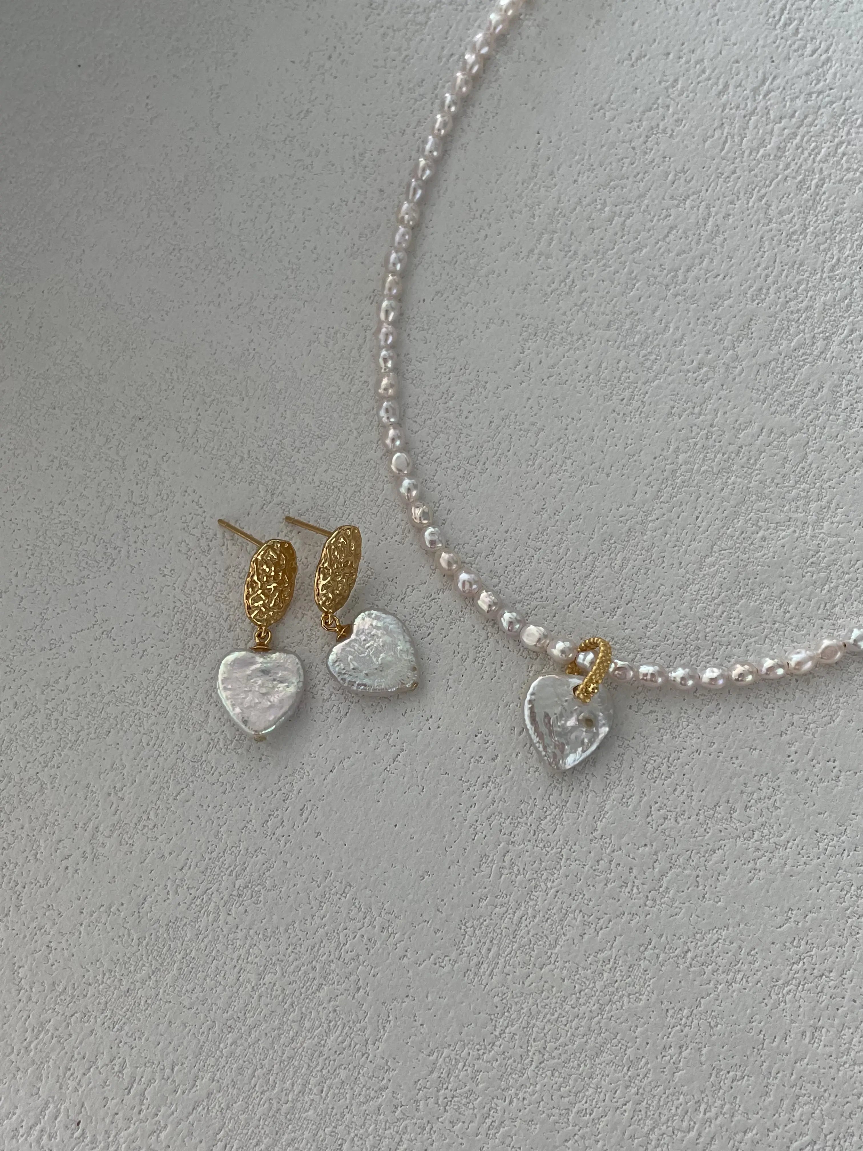 Natural Pink Heart Baroque Pearl Pendant Necklace