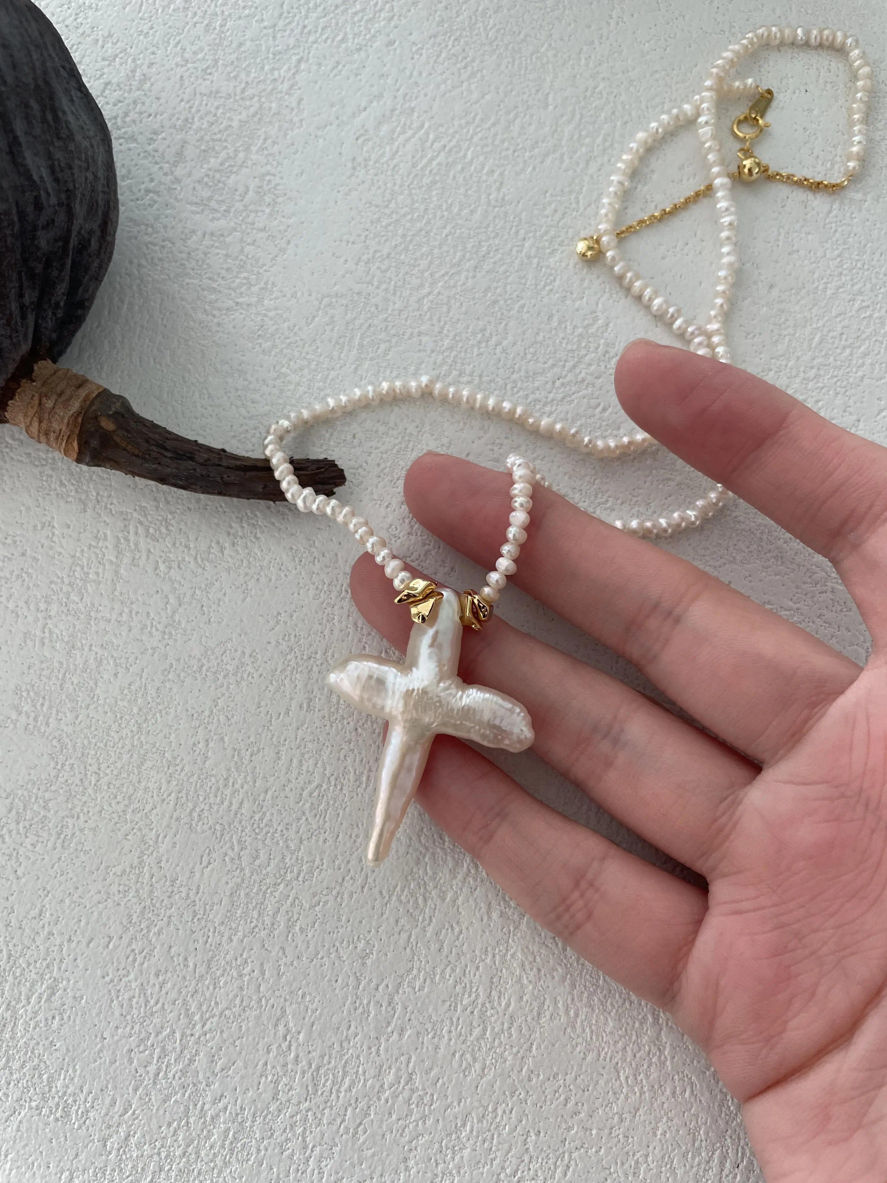 Cross Baroque Pearl Pendant Necklace