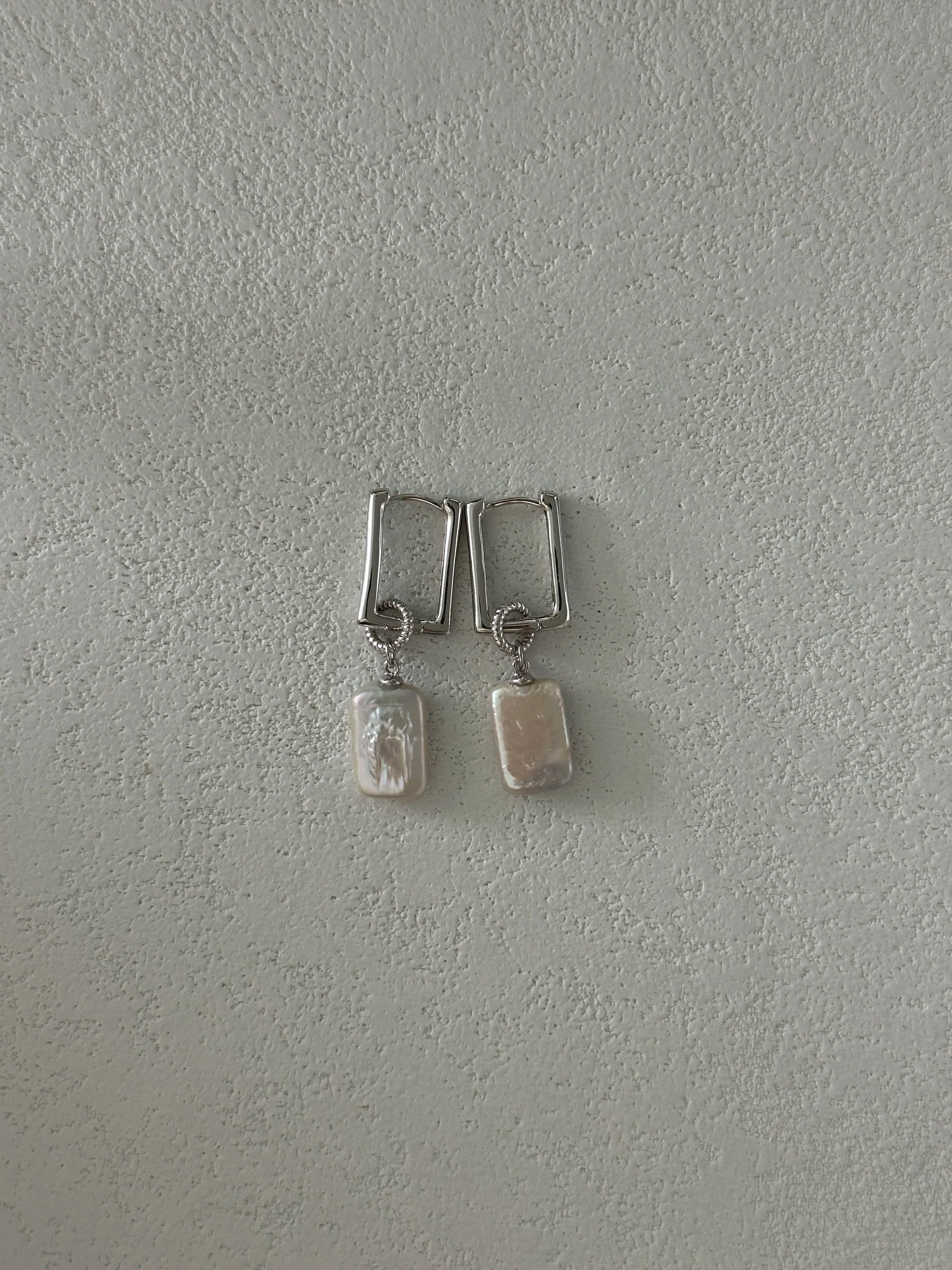 Geometric Elegance Earrings – Square Baroque Pearls & Silver Hoops