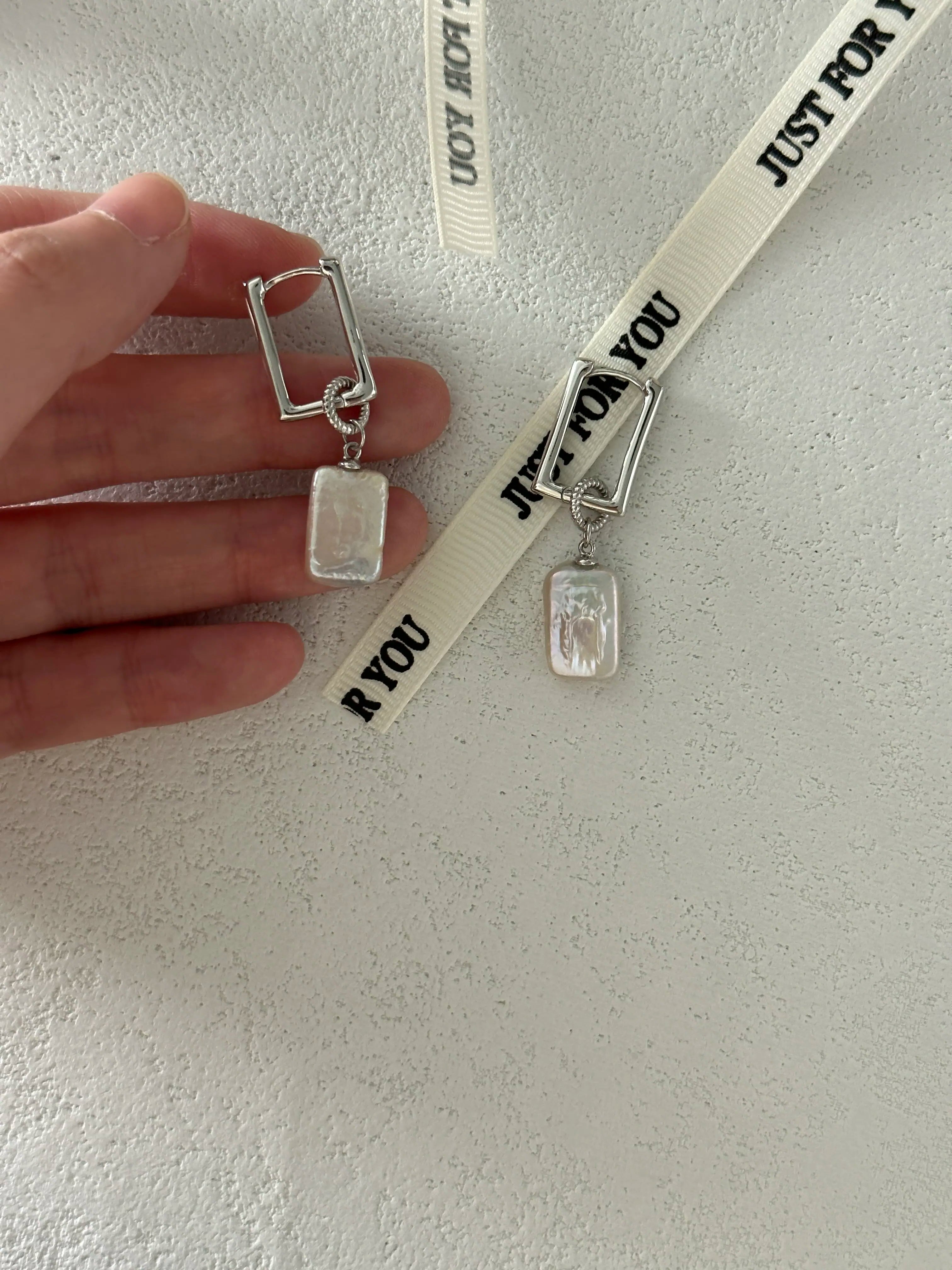 Geometric Elegance Earrings – Square Baroque Pearls & Silver Hoops