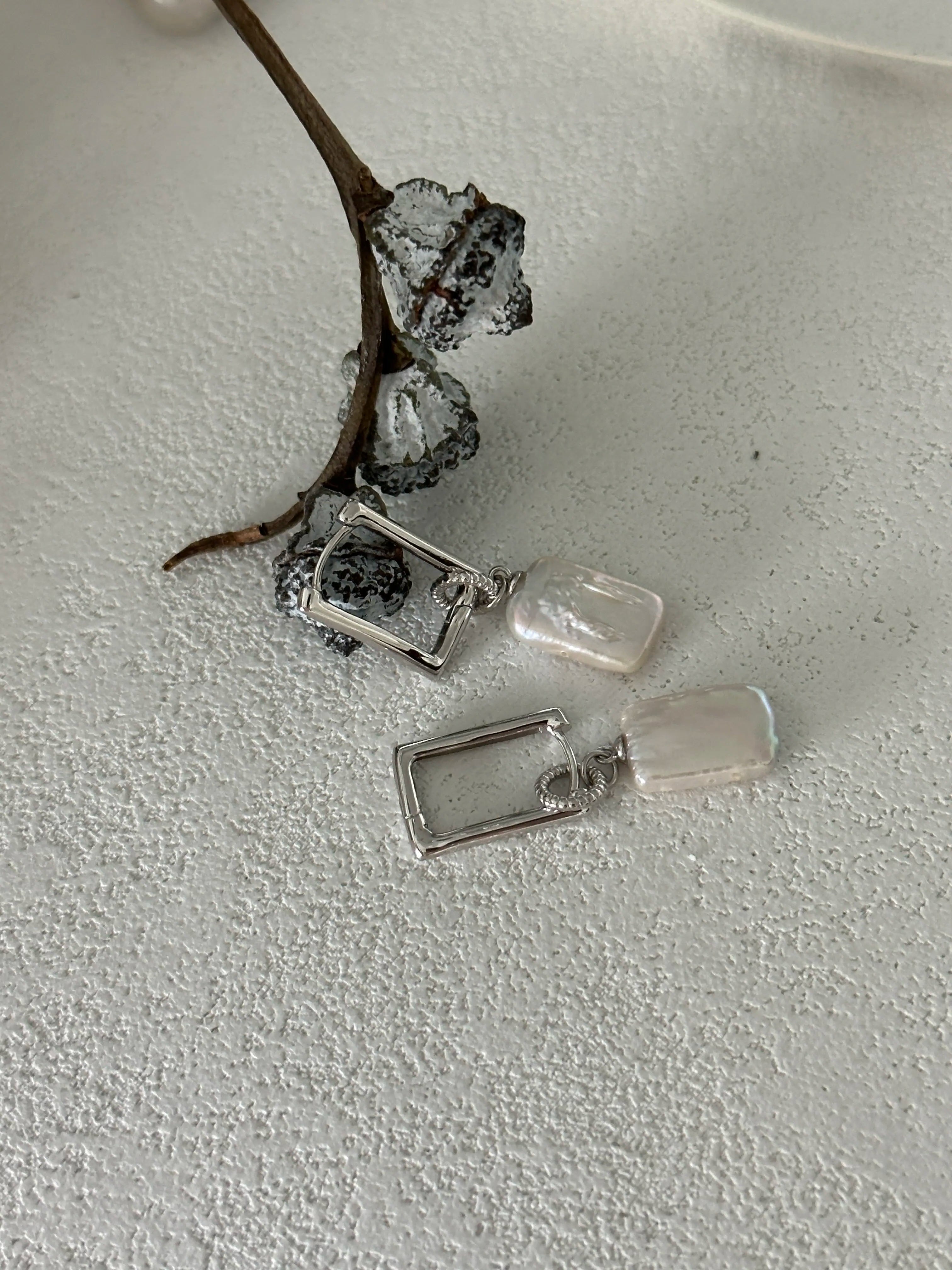 Geometric Elegance Earrings – Square Baroque Pearls & Silver Hoops