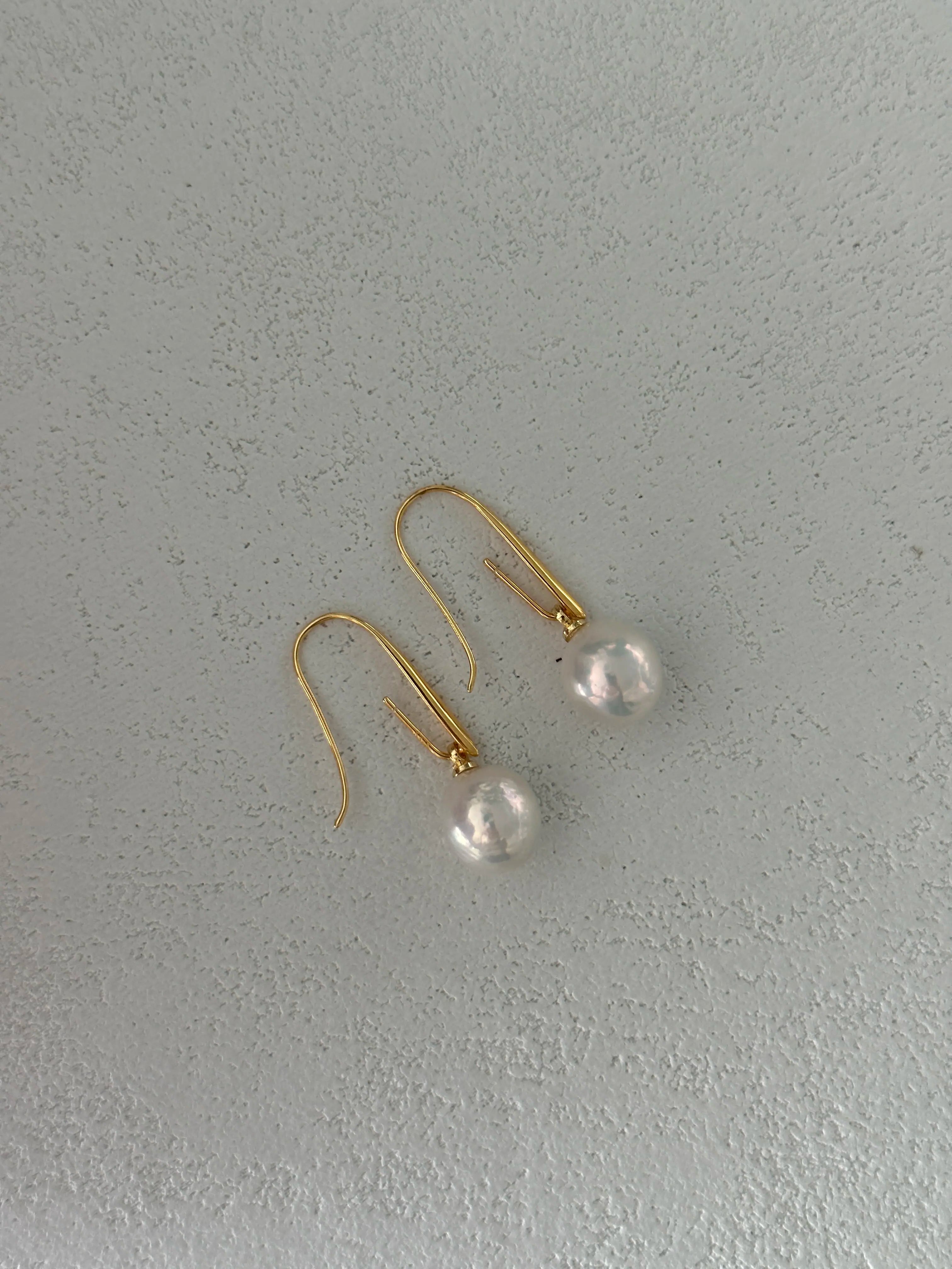 18K Gold Paperclip Freshwater Pearl Earrings