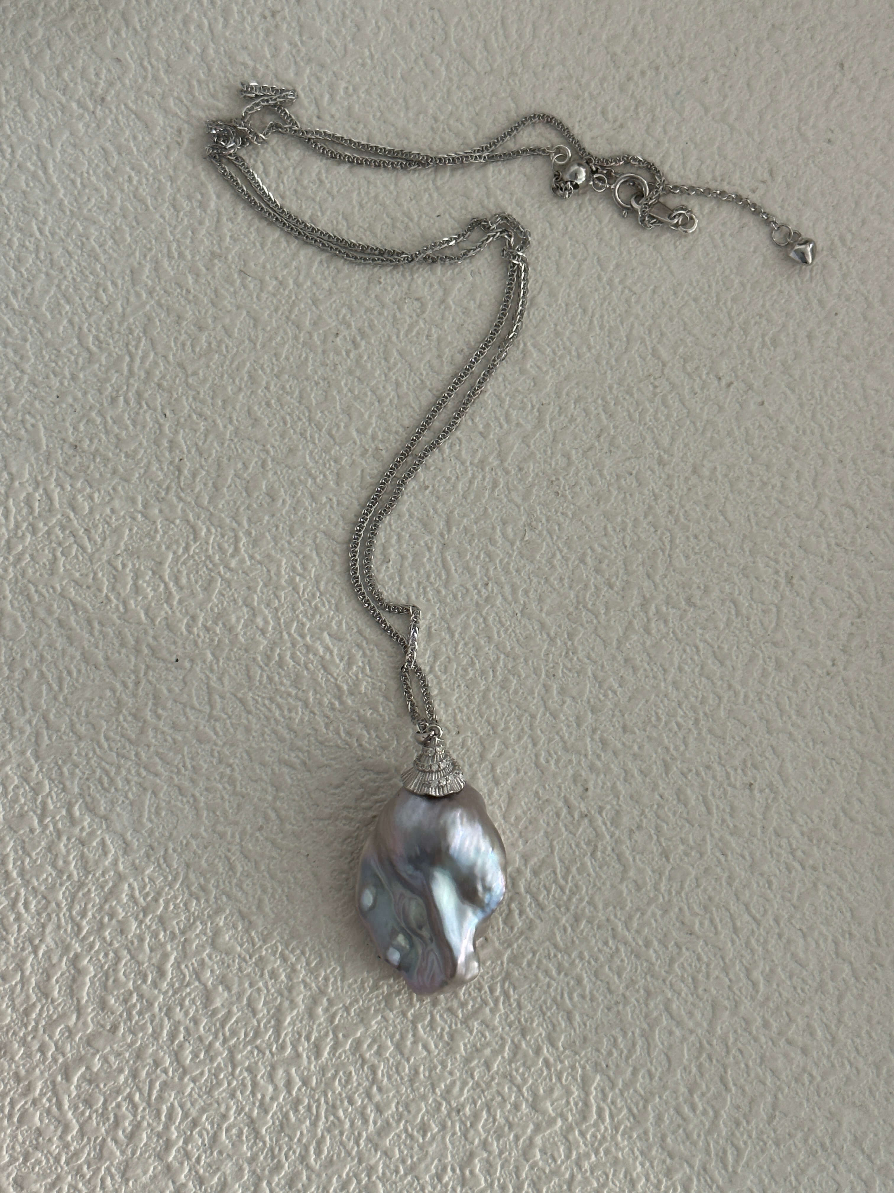 Platinum Gray Baroque Pearl Pendant Necklace