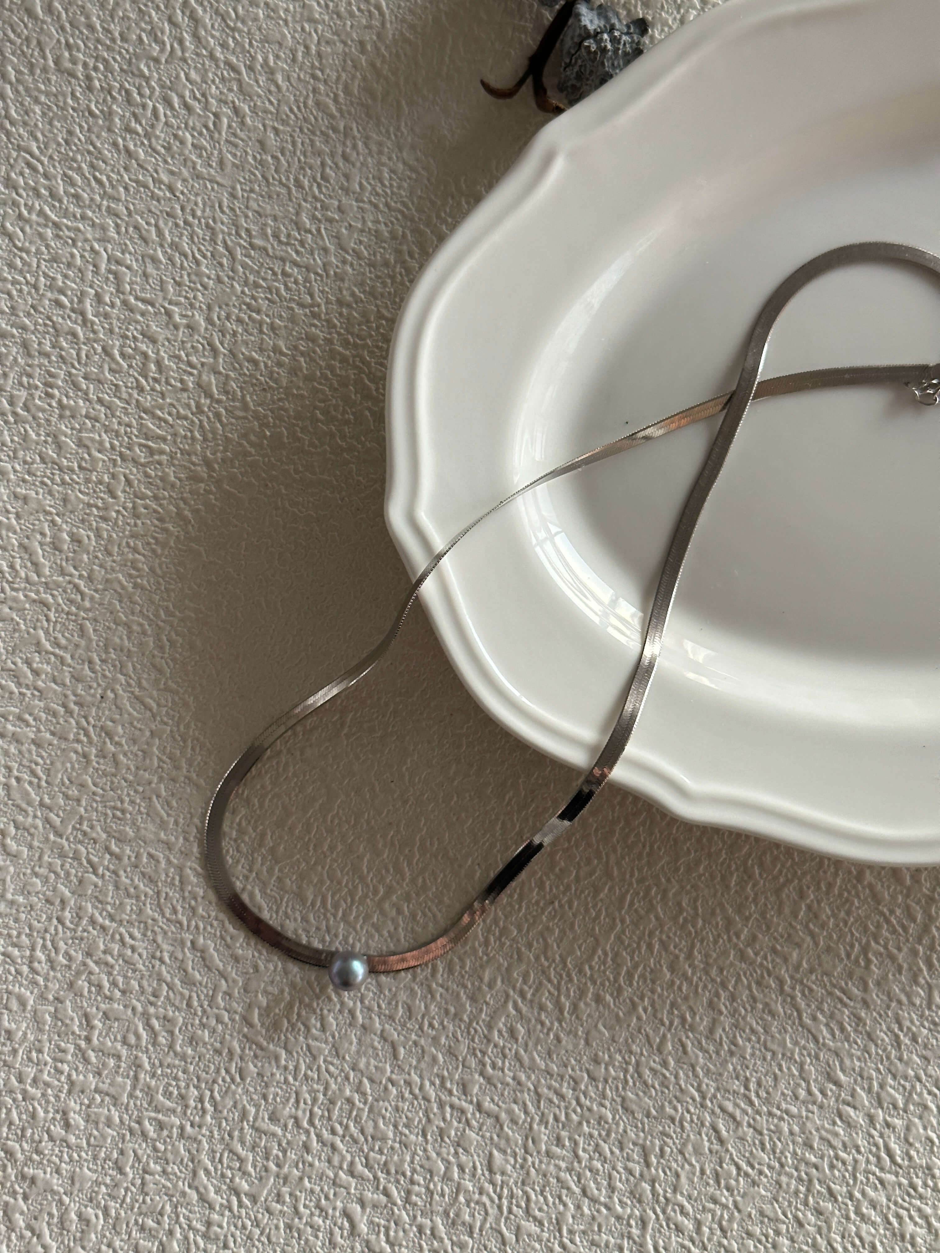 Platinum Snake Chain Necklace with Center Akoya Pearl