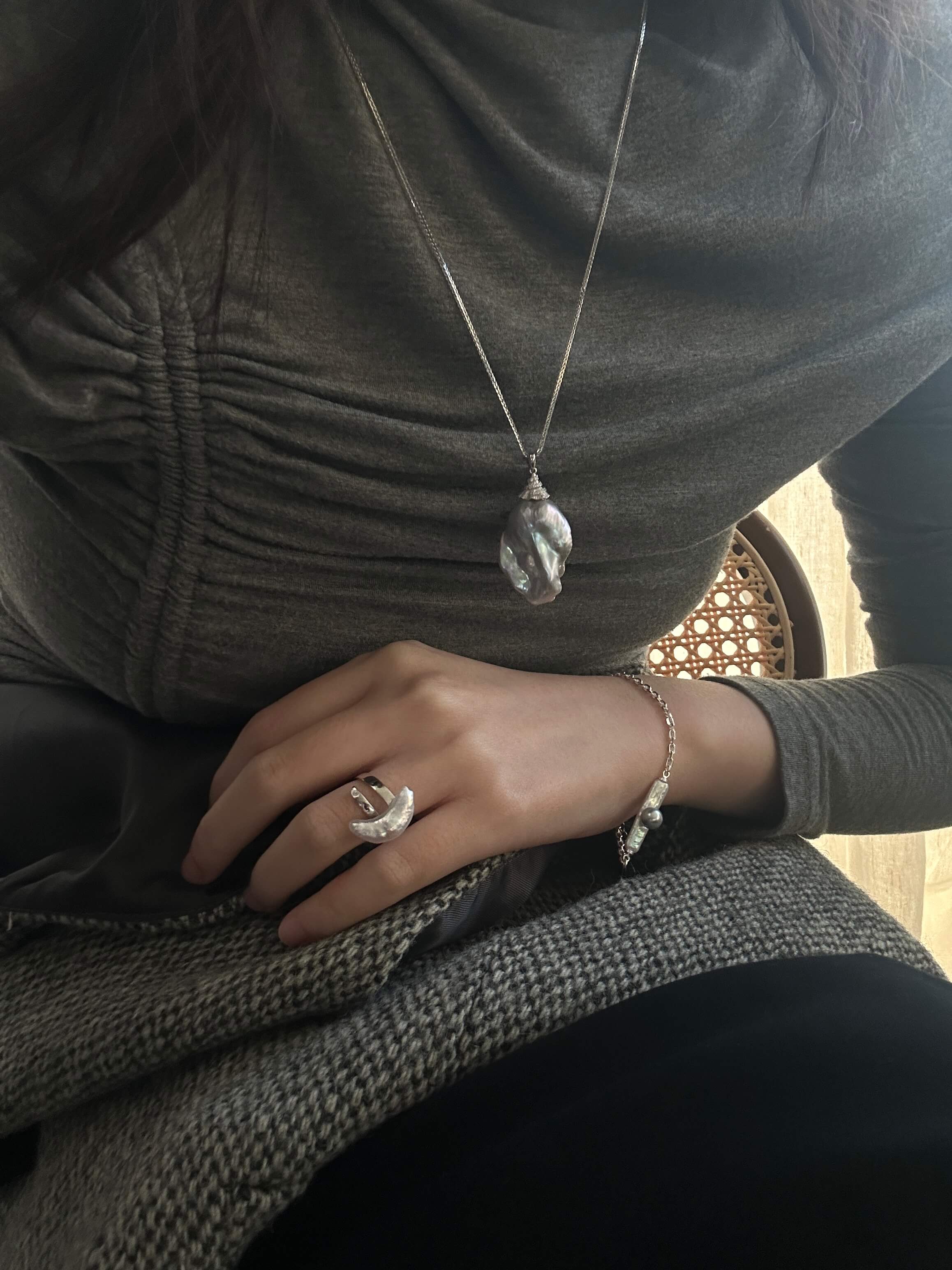 Platinum Gray Baroque Pearl Pendant Necklace