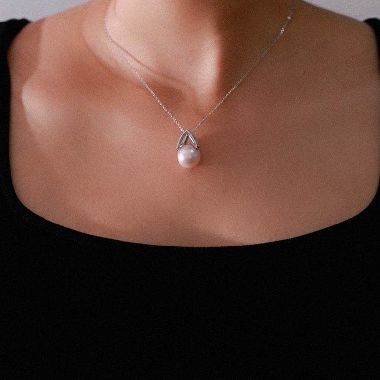 Framed Grace – Perfectly Round 12mm Pearl Pendant Necklace