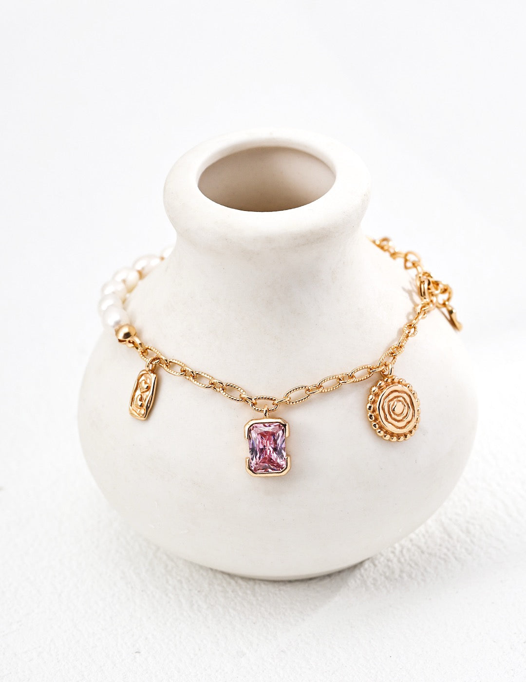 Rosé Charm – Rose Quartz & Pearl Bracelet