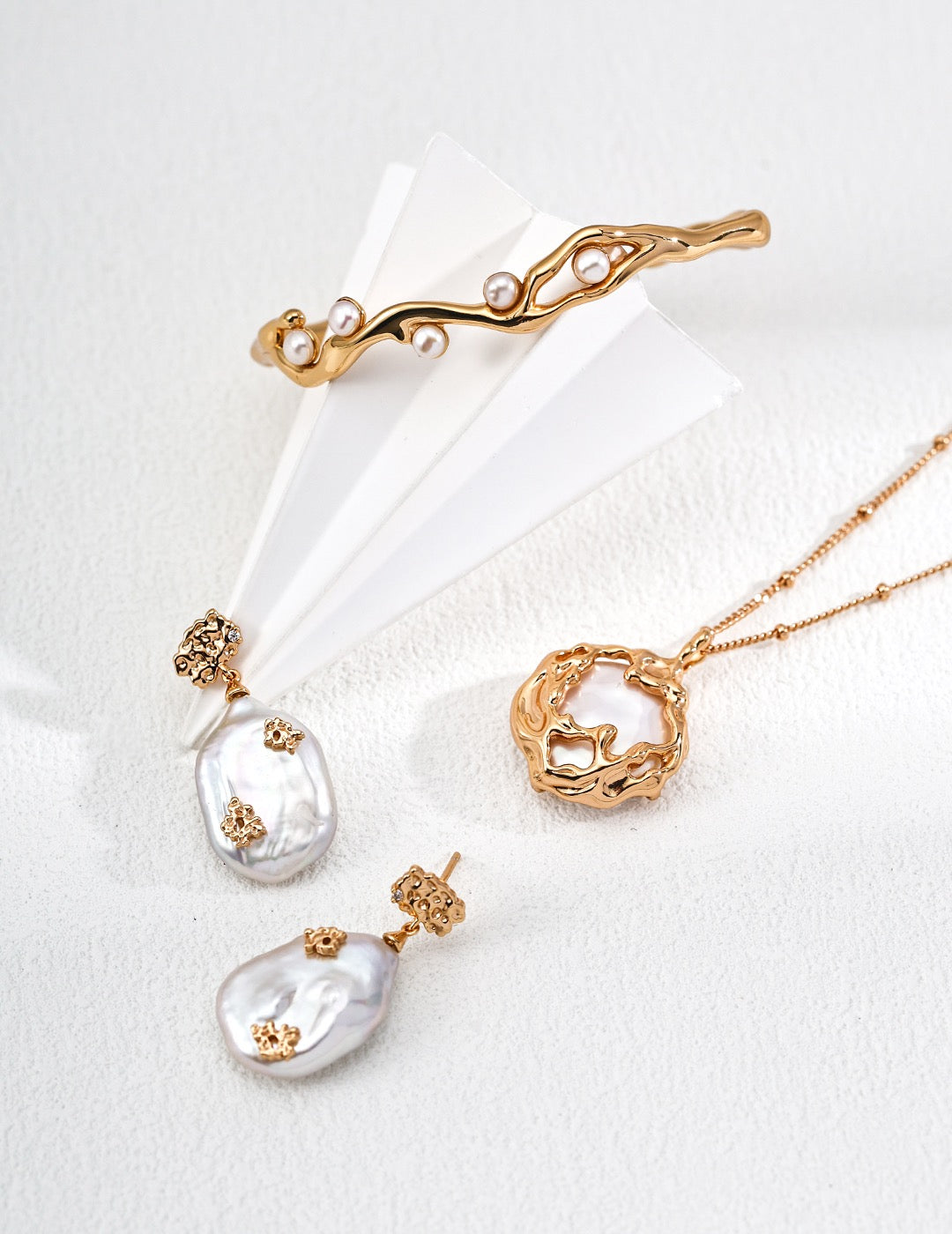 Golden Reef – Baroque Pearl Drop Earrings