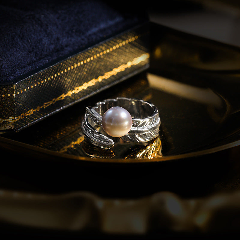Feather Grace – Gray Freshwater Pearl Ring