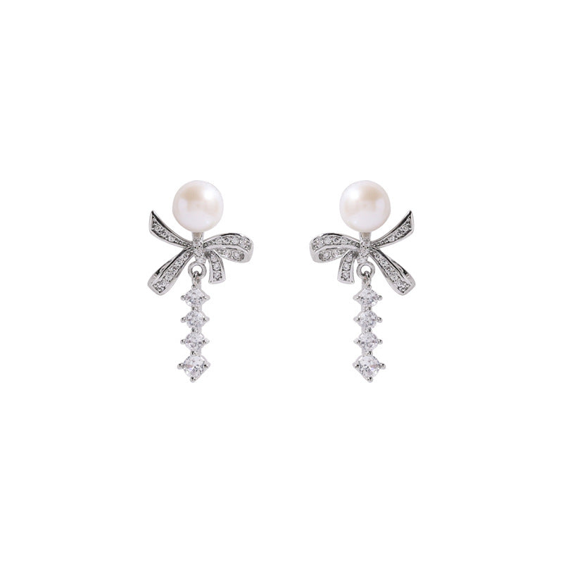 Starlit Bow Freshwater Pearl Earrings – Elegant Bridal  display picture 1