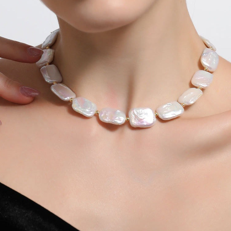 Real-person display of Square freshwater Pearl Necklace