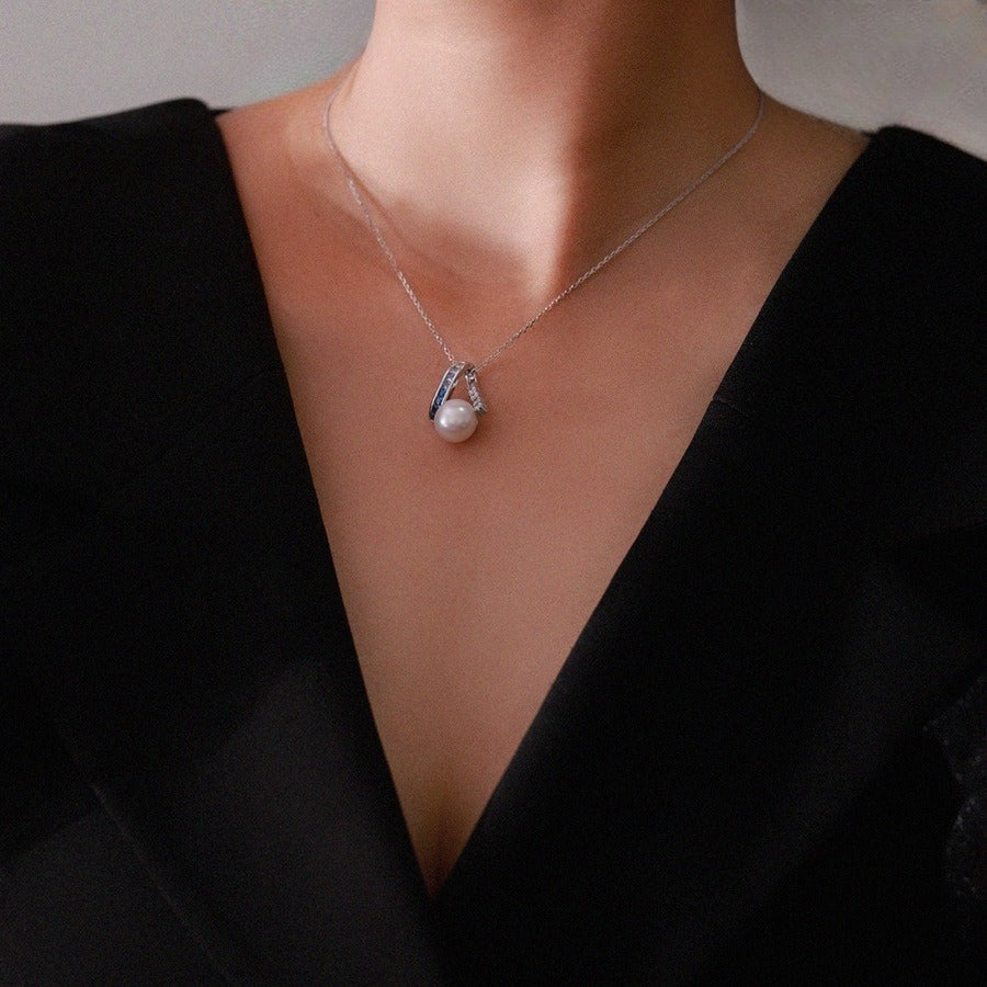 Framed Azure - 10mm Freshwater Pearl Pendant Necklace