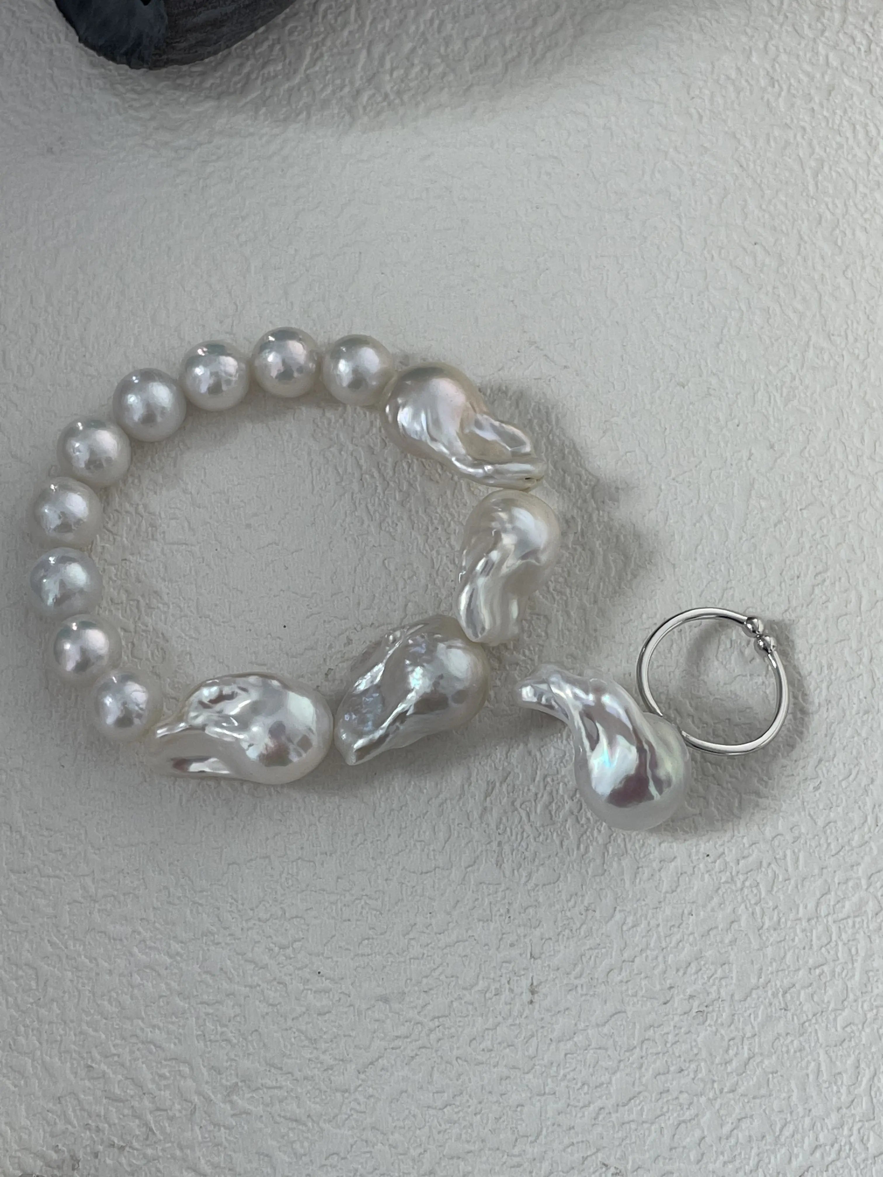 Classic Baroque Pearl Bracelet