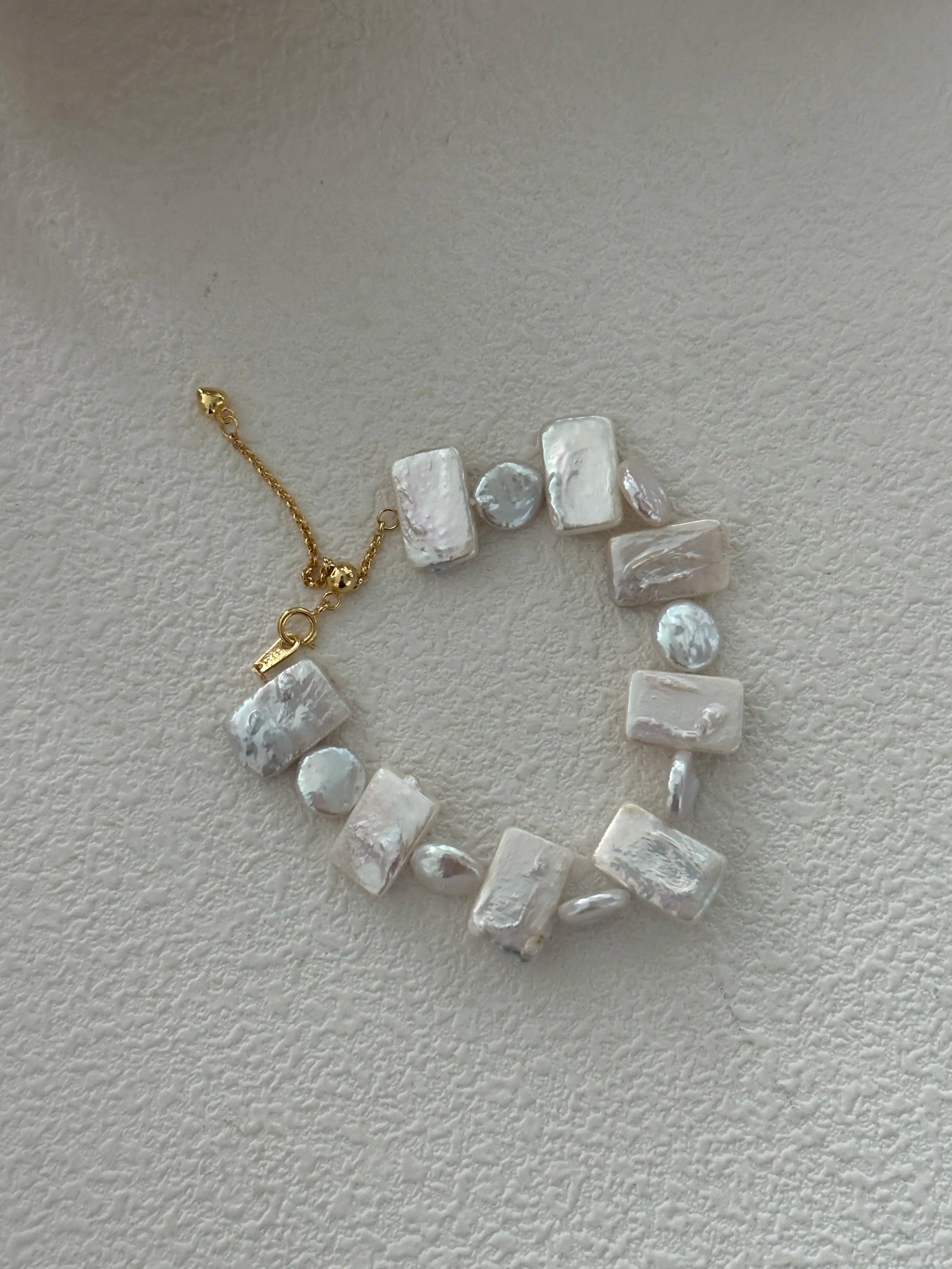 Geometric Baroque Pearl Bracelet