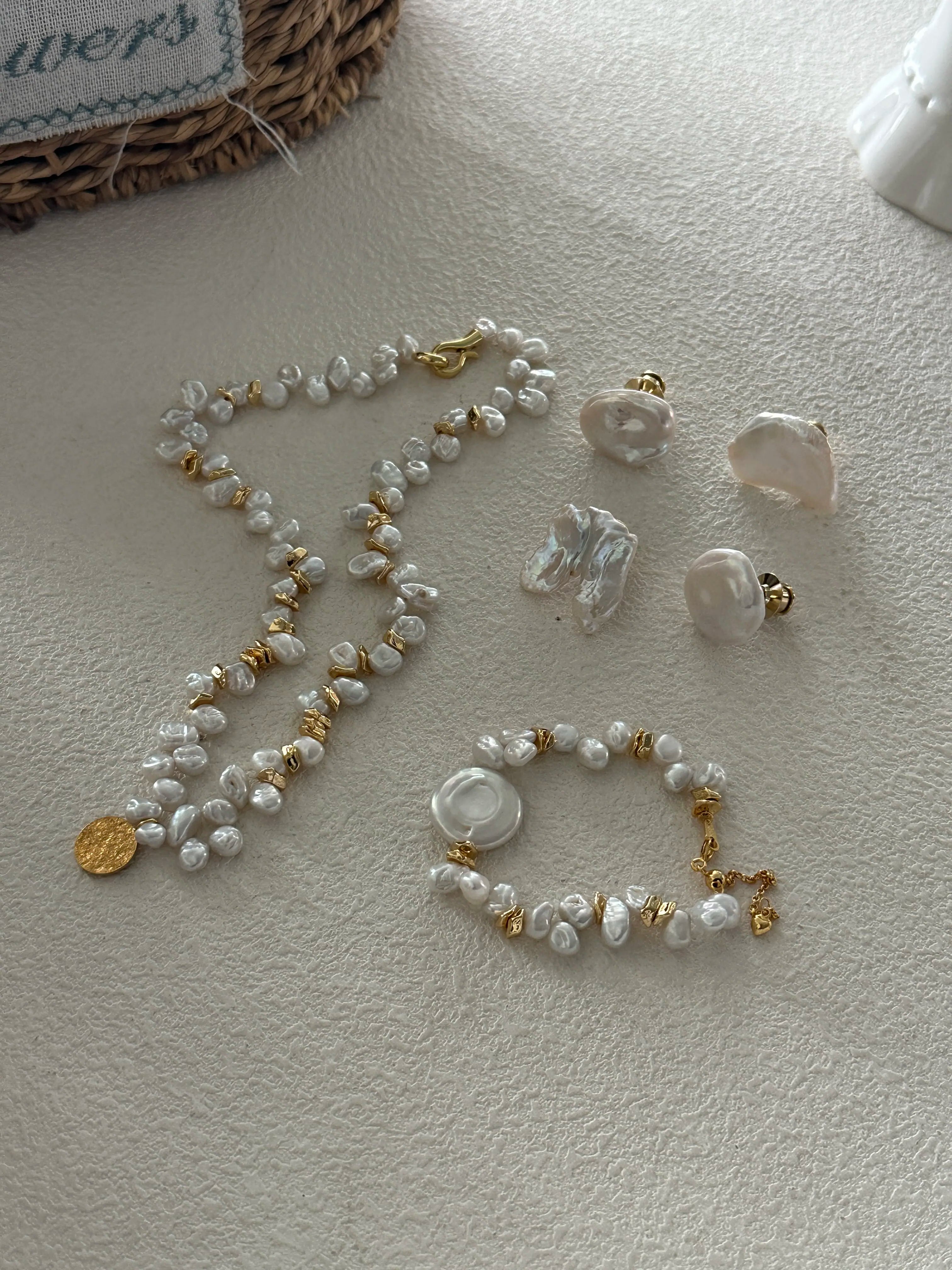 Baroque and Keshi Pearl Bracelet